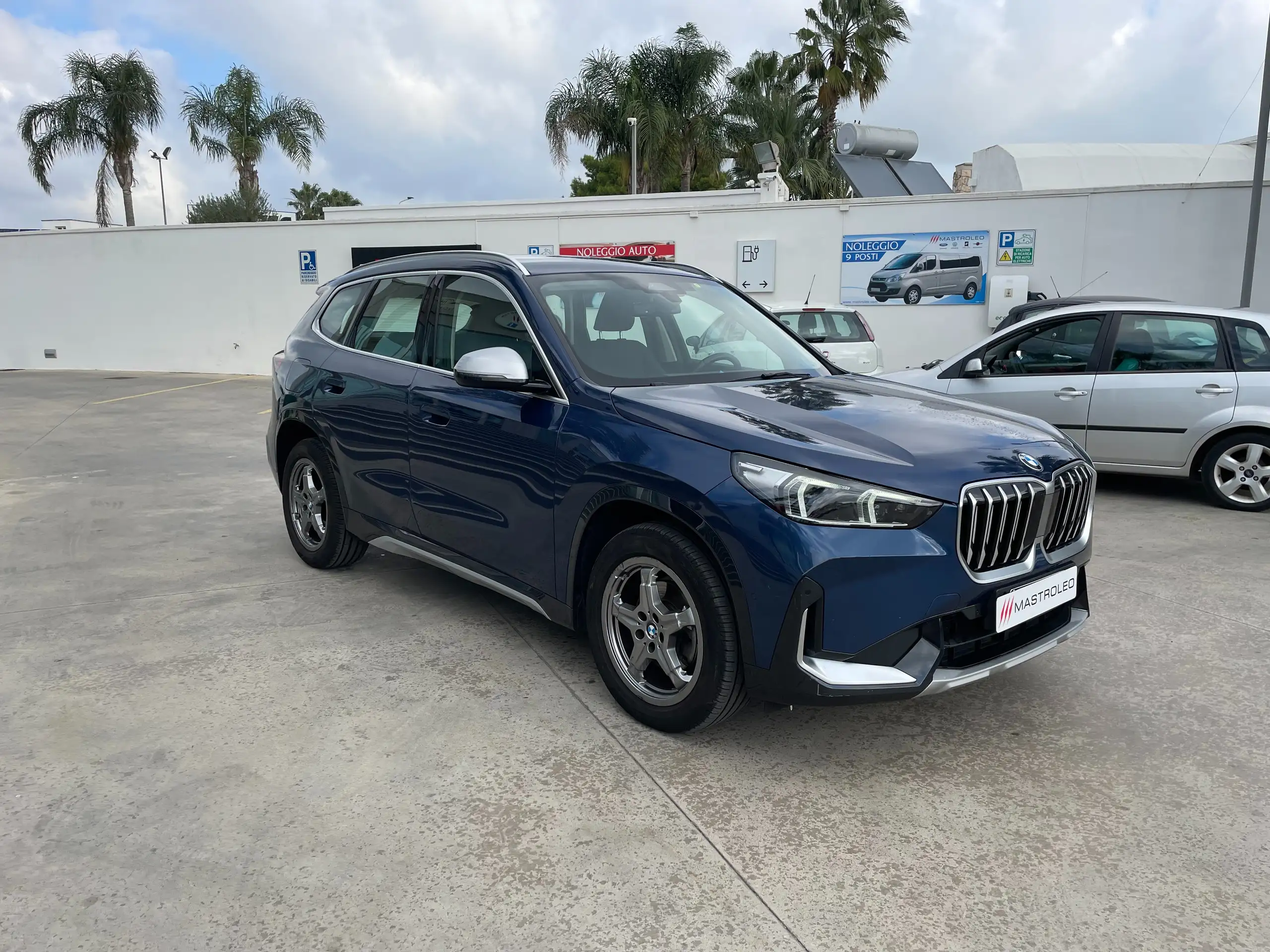 BMW - X1