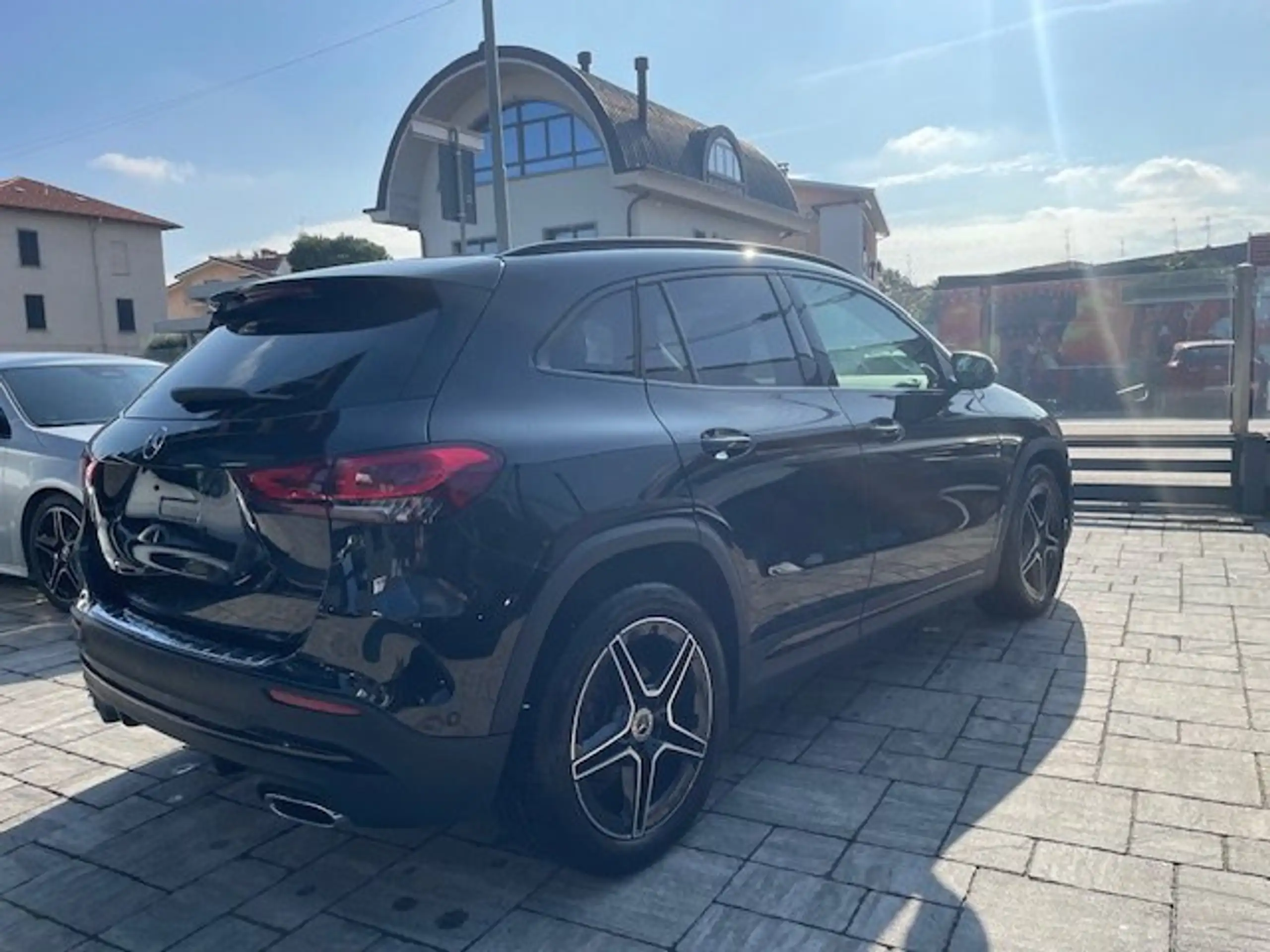 Mercedes-Benz - GLA 200