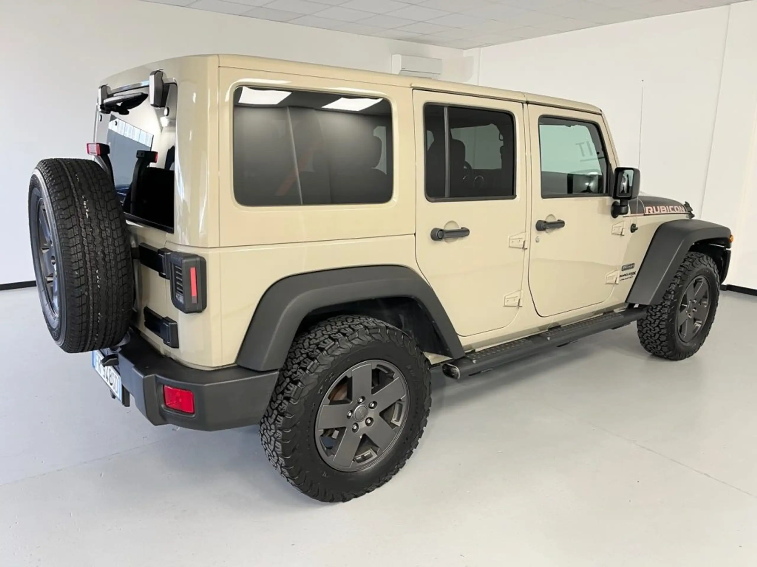 Jeep - Wrangler