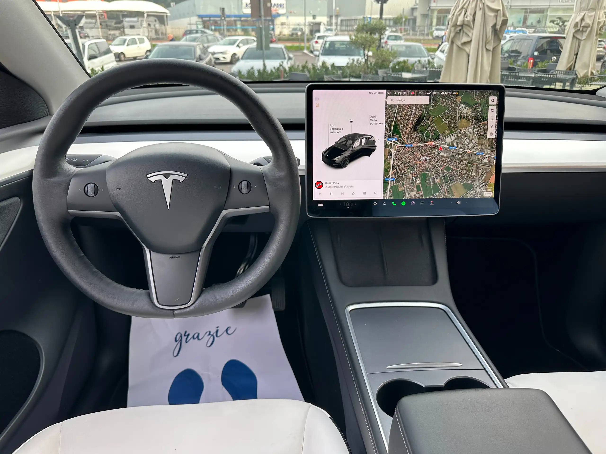 Tesla - Model Y