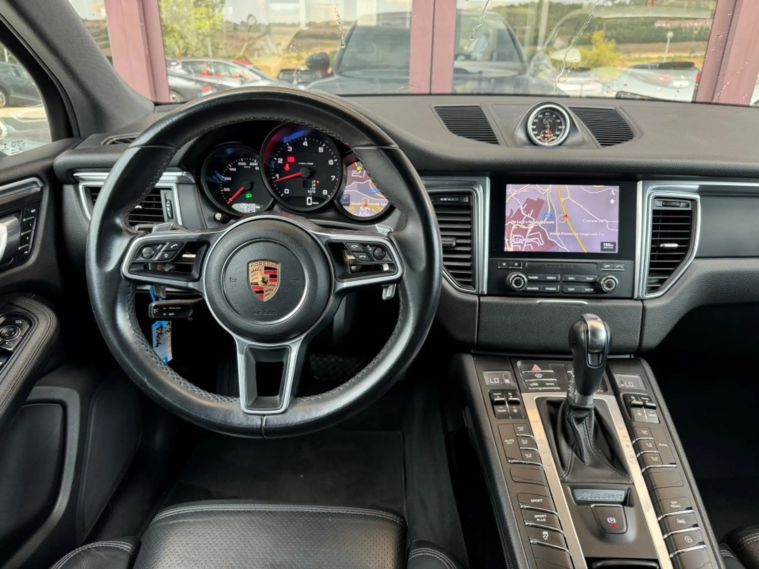 Porsche - Macan