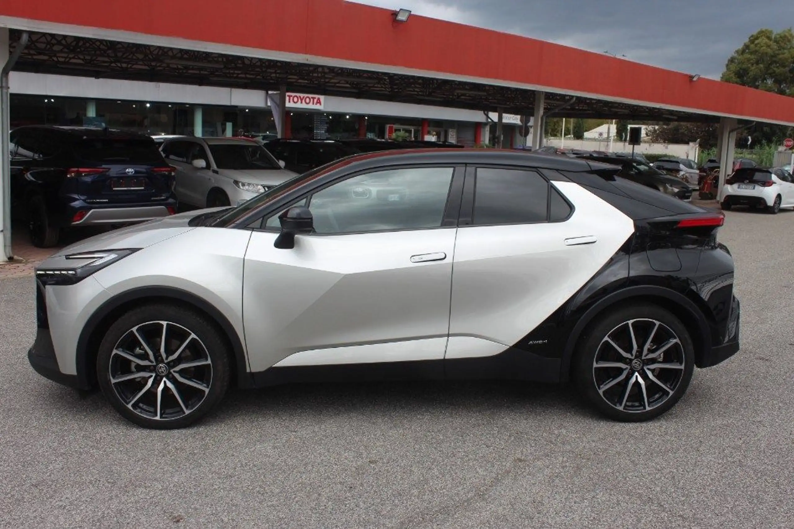 Toyota - C-HR