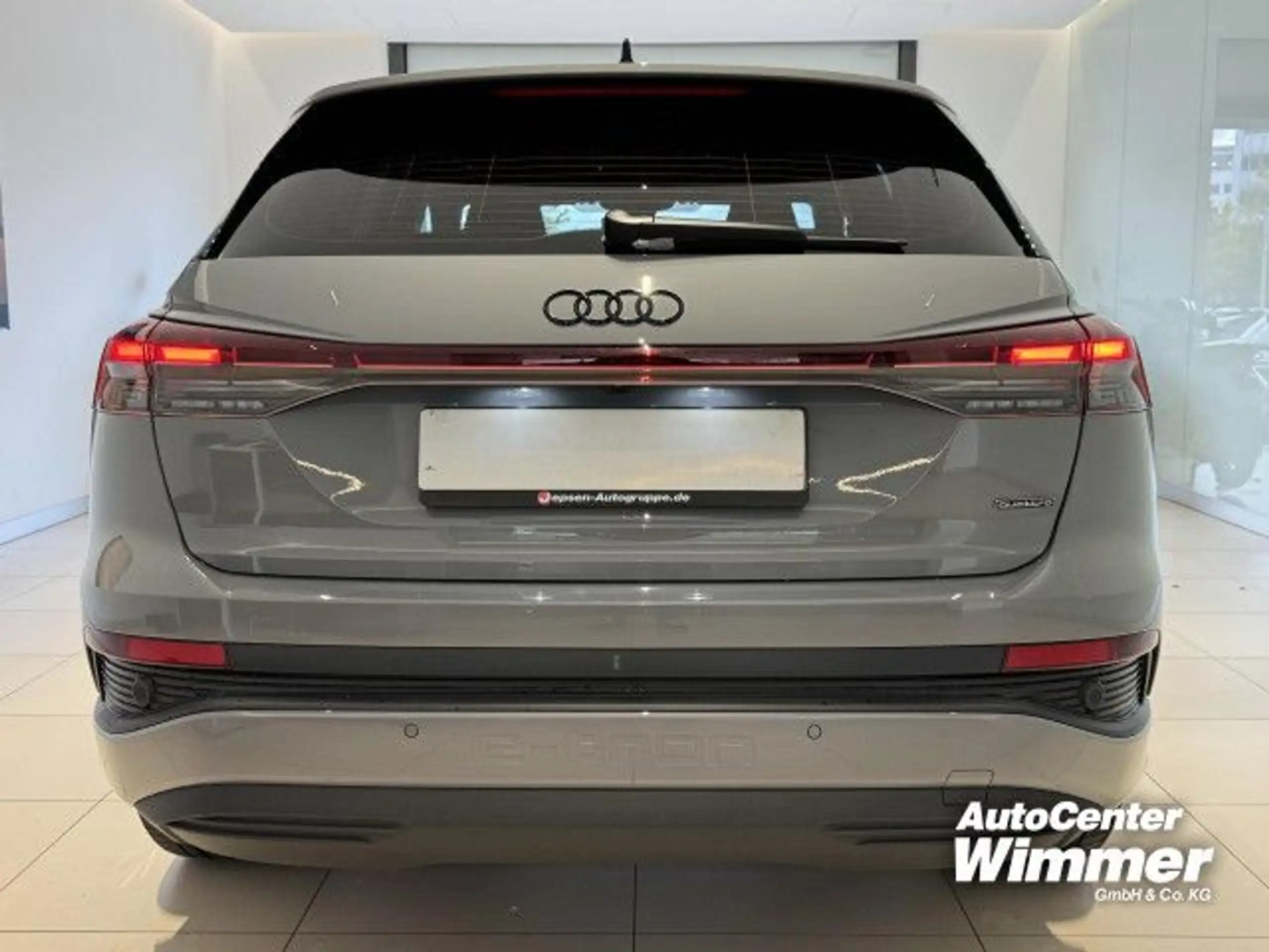 Audi - Q4 e-tron