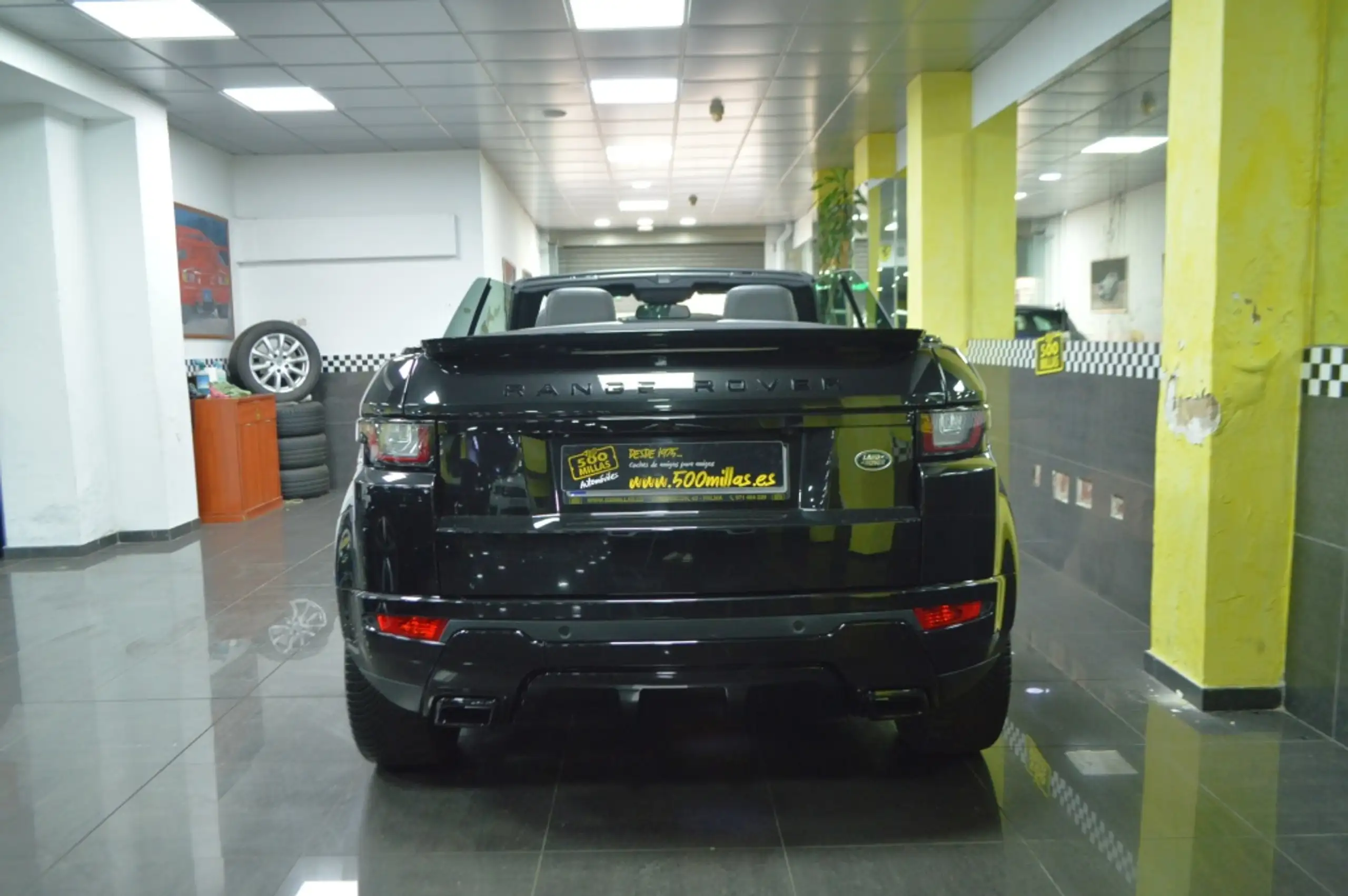 Land Rover - Range Rover Evoque