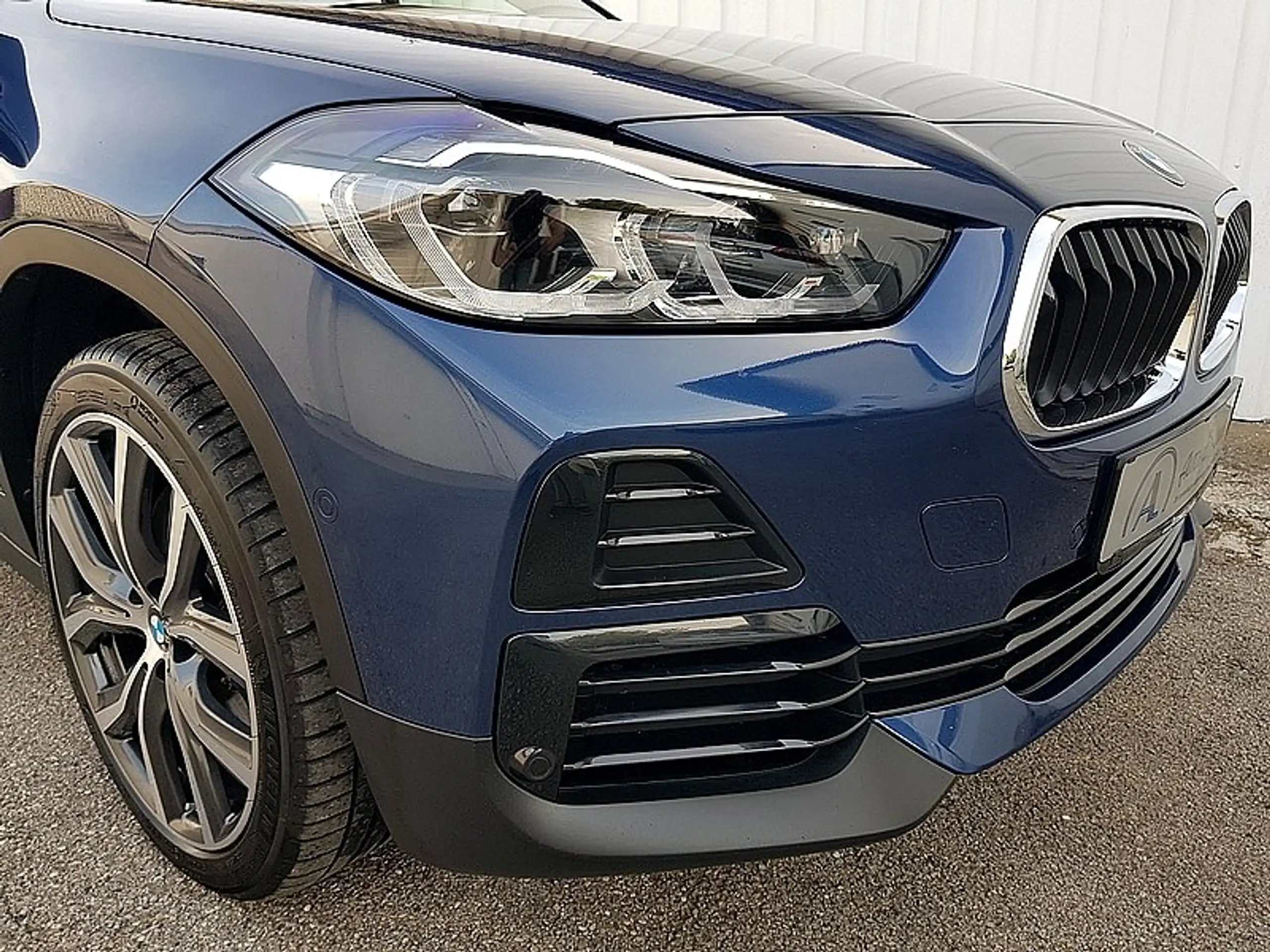 BMW - X2