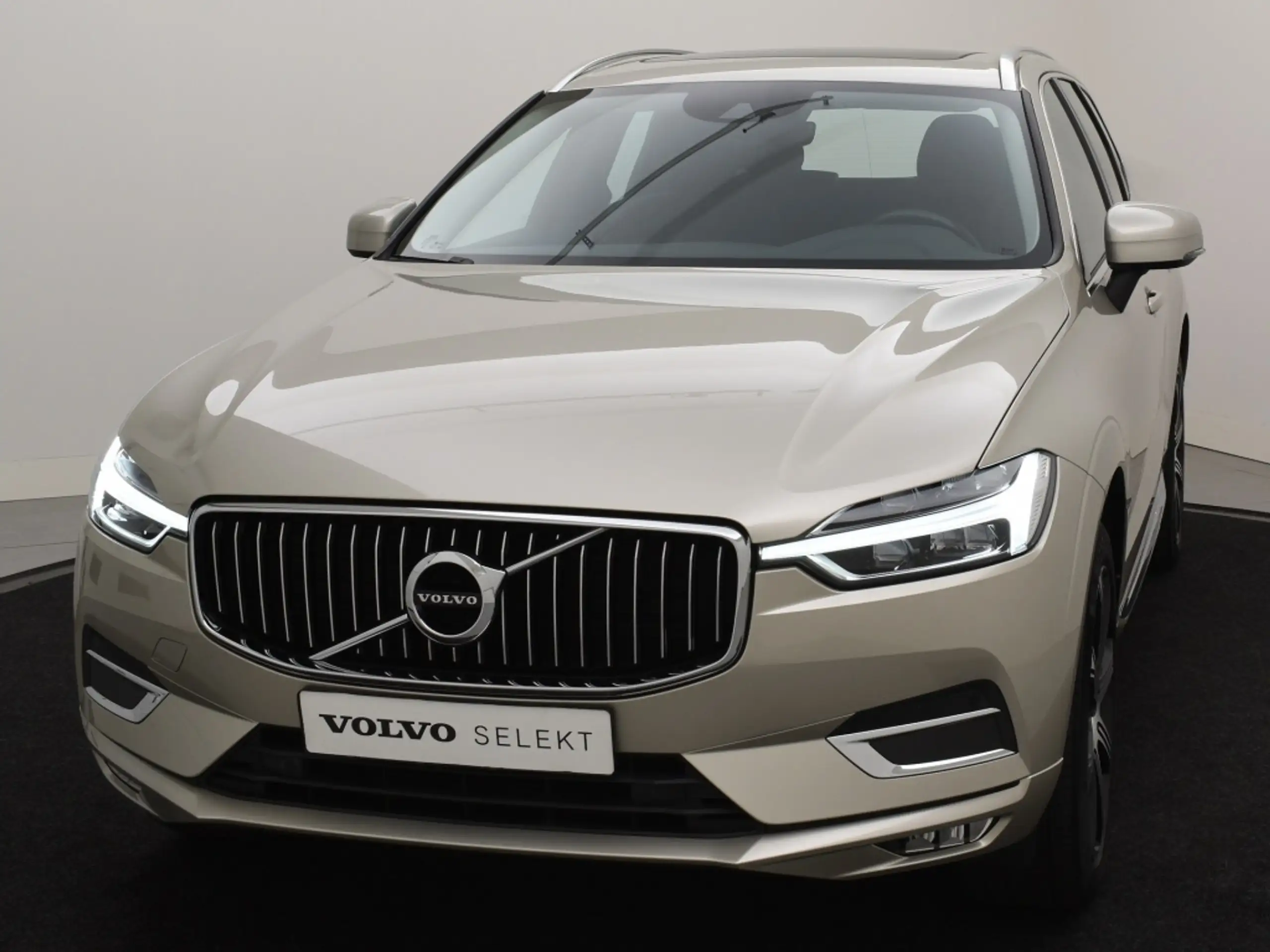 Volvo - XC60