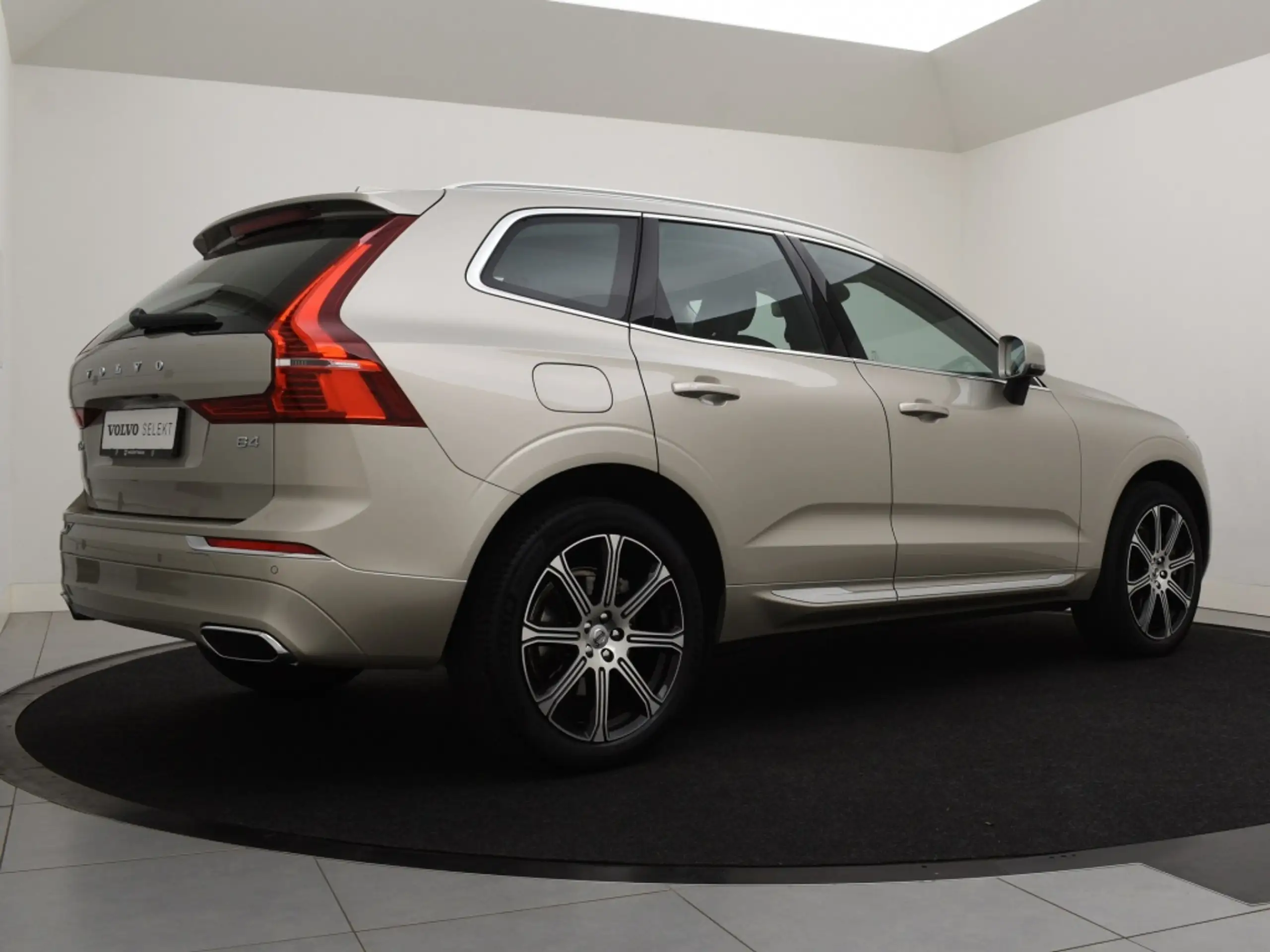 Volvo - XC60