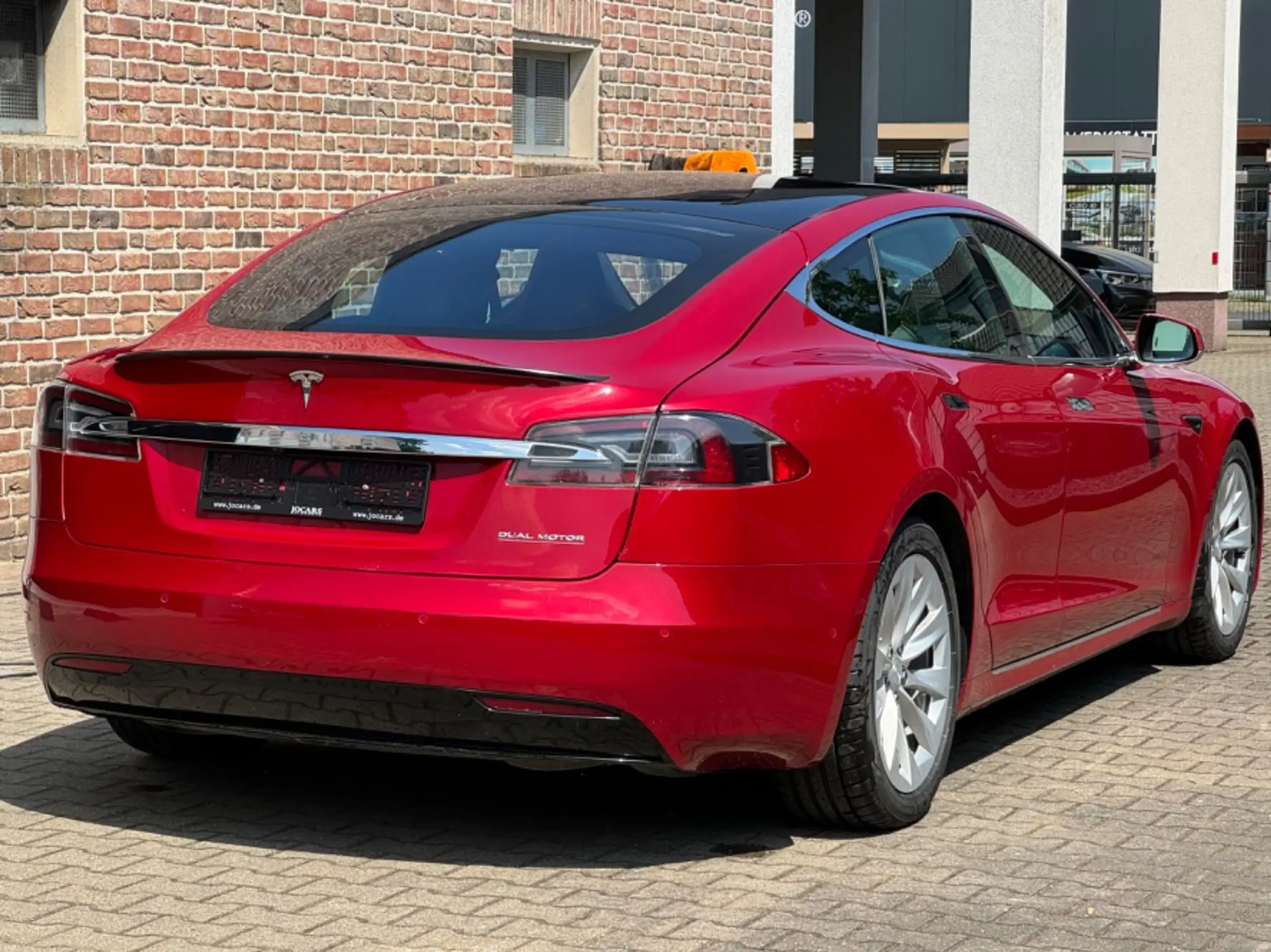 Tesla - Model S