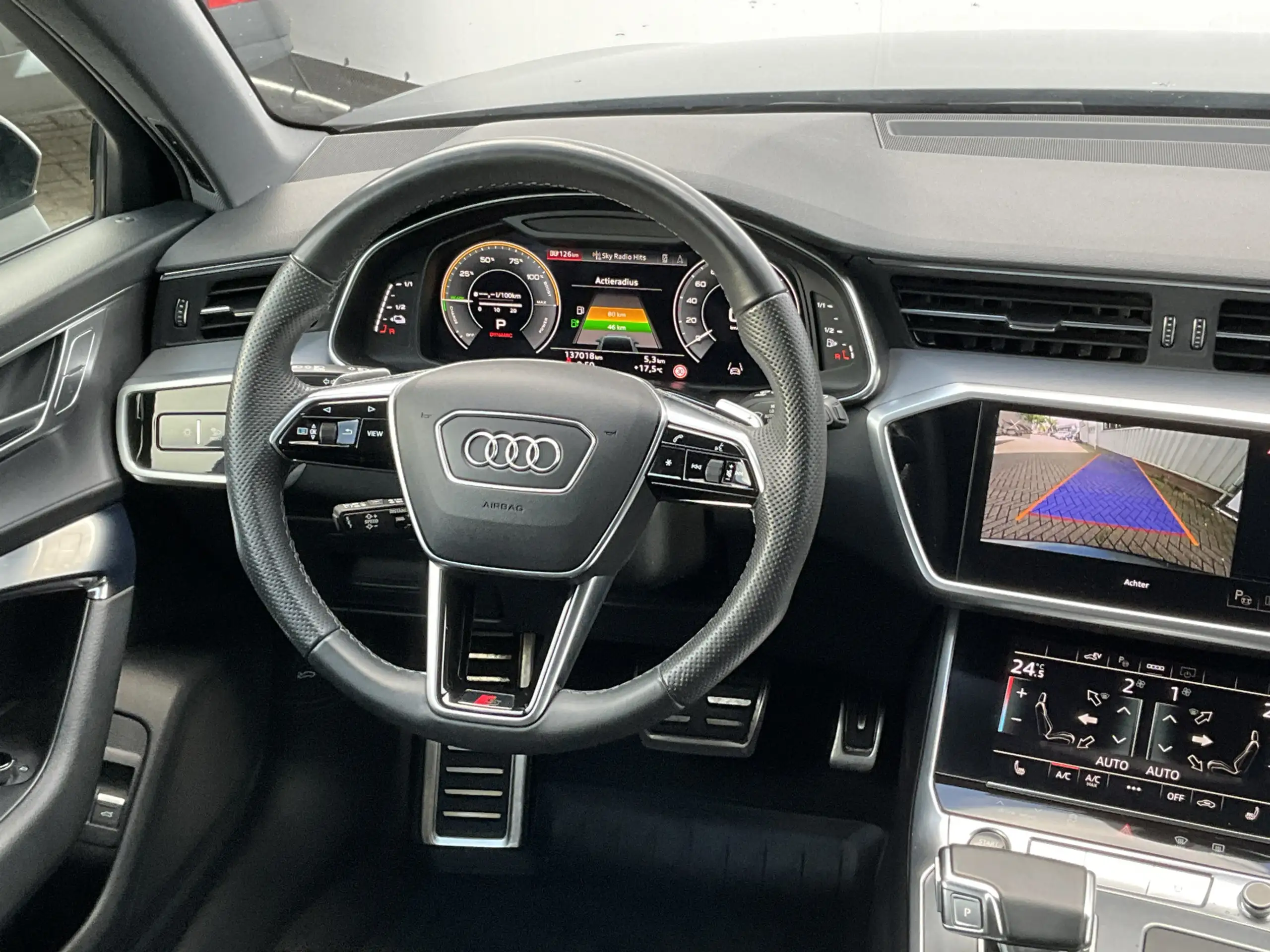 Audi - A6