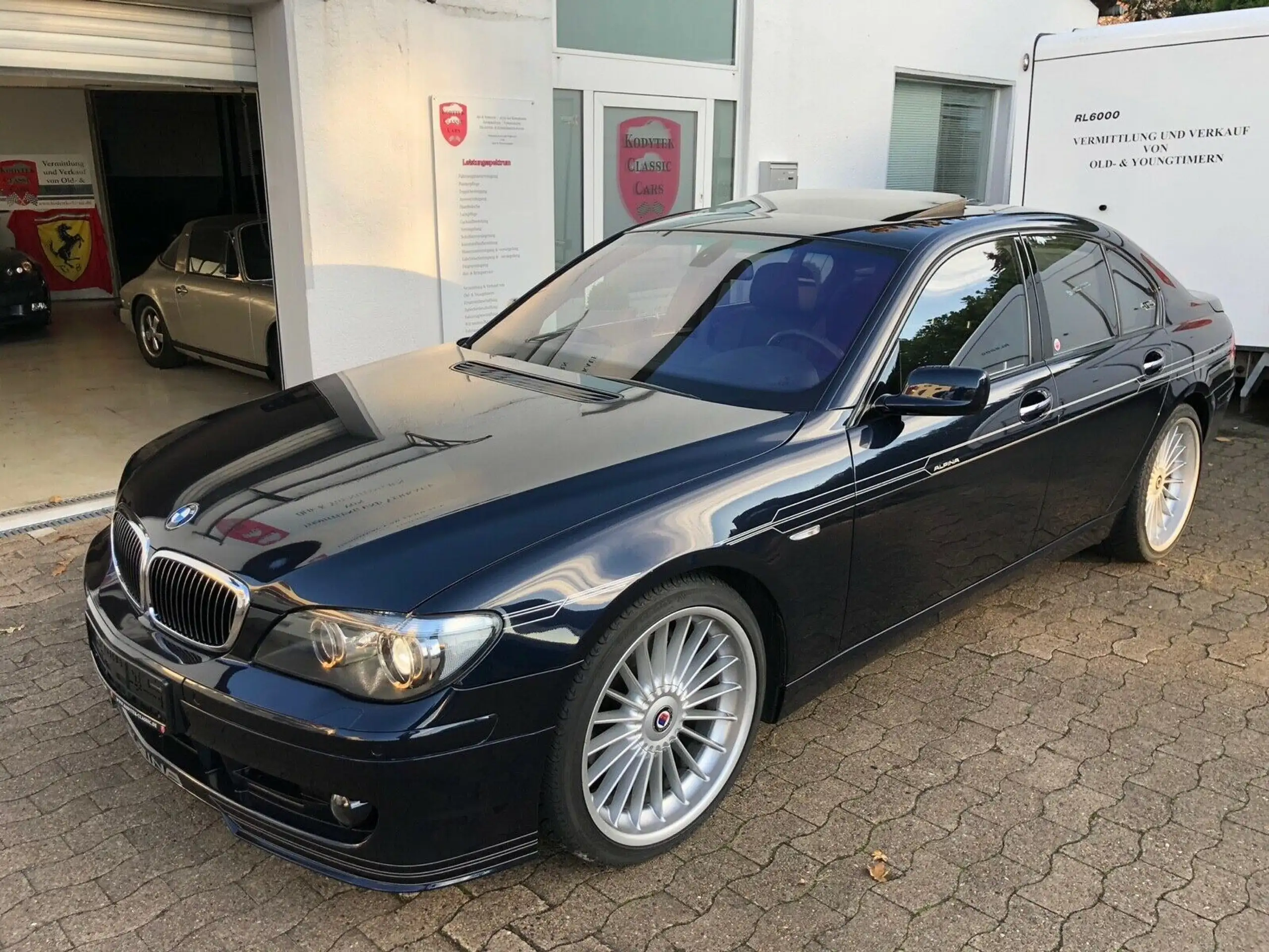 BMW - 750