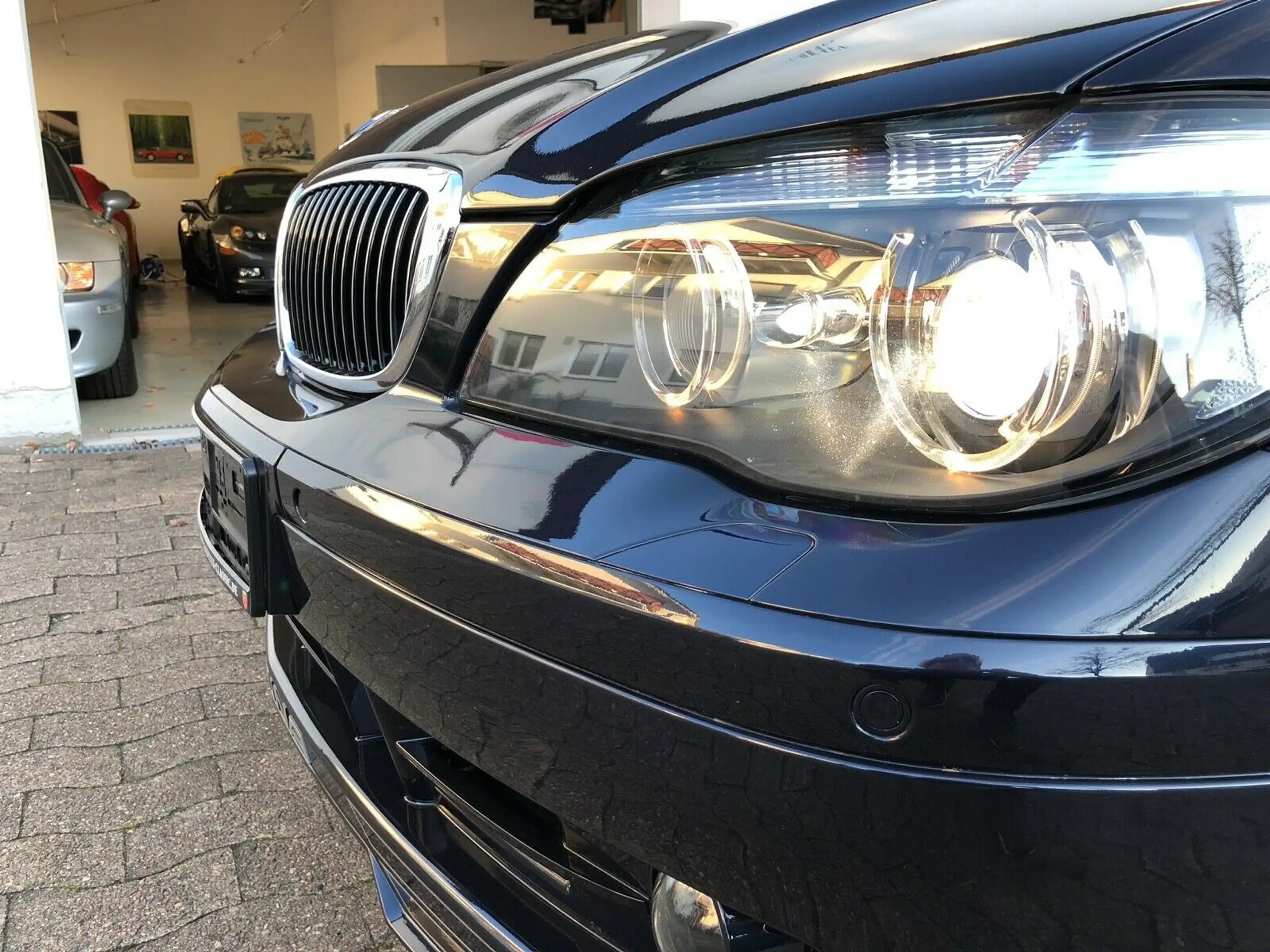 BMW - 750