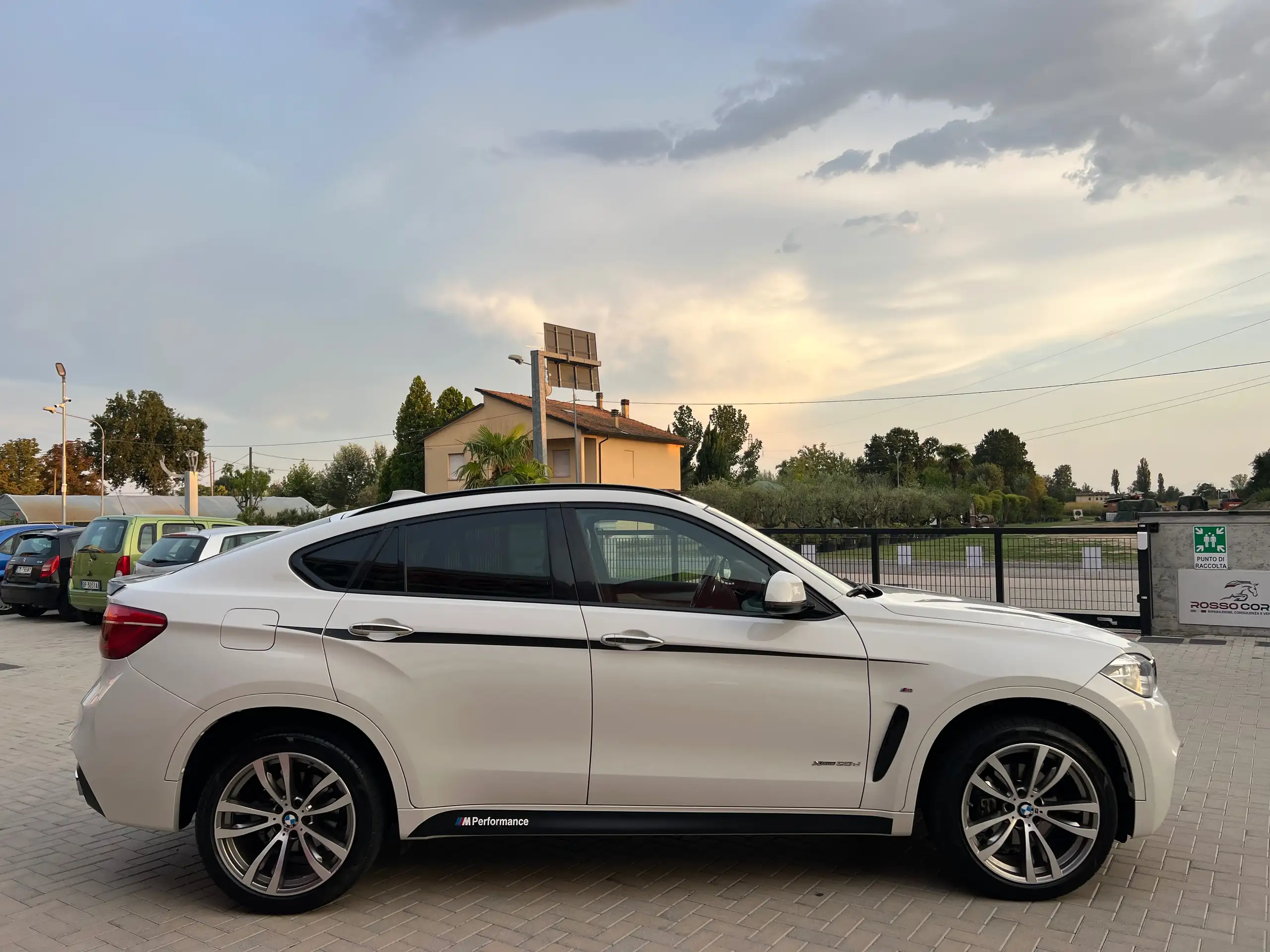 BMW - X6