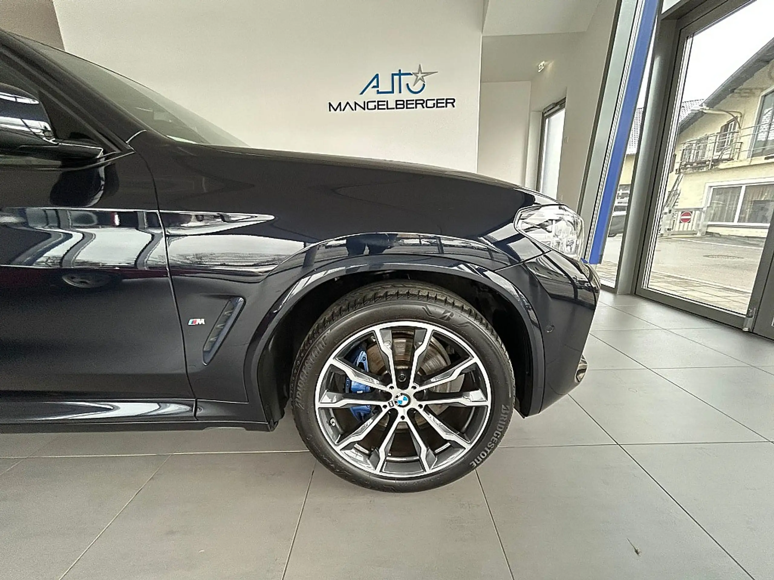 BMW - X3