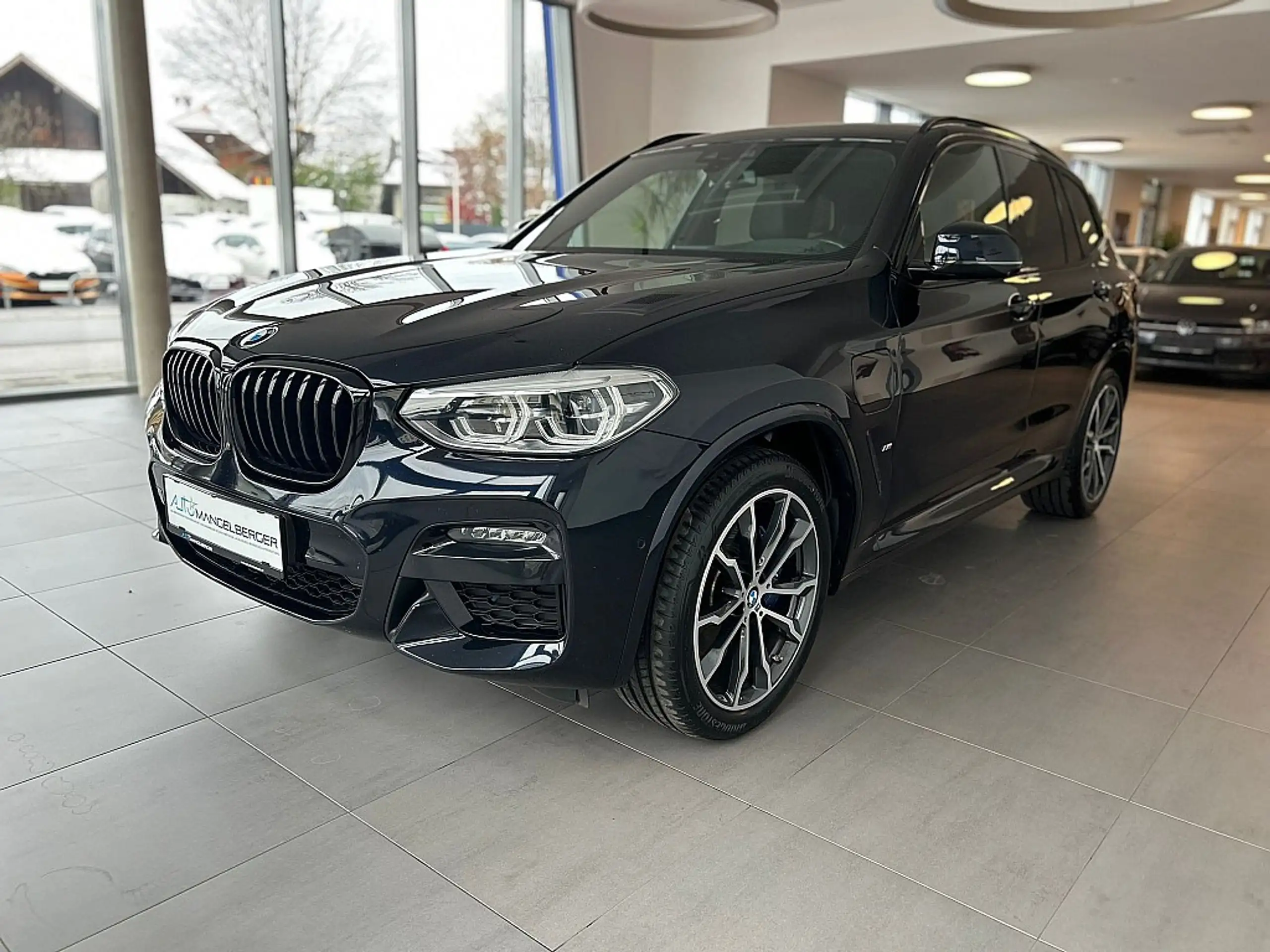 BMW - X3