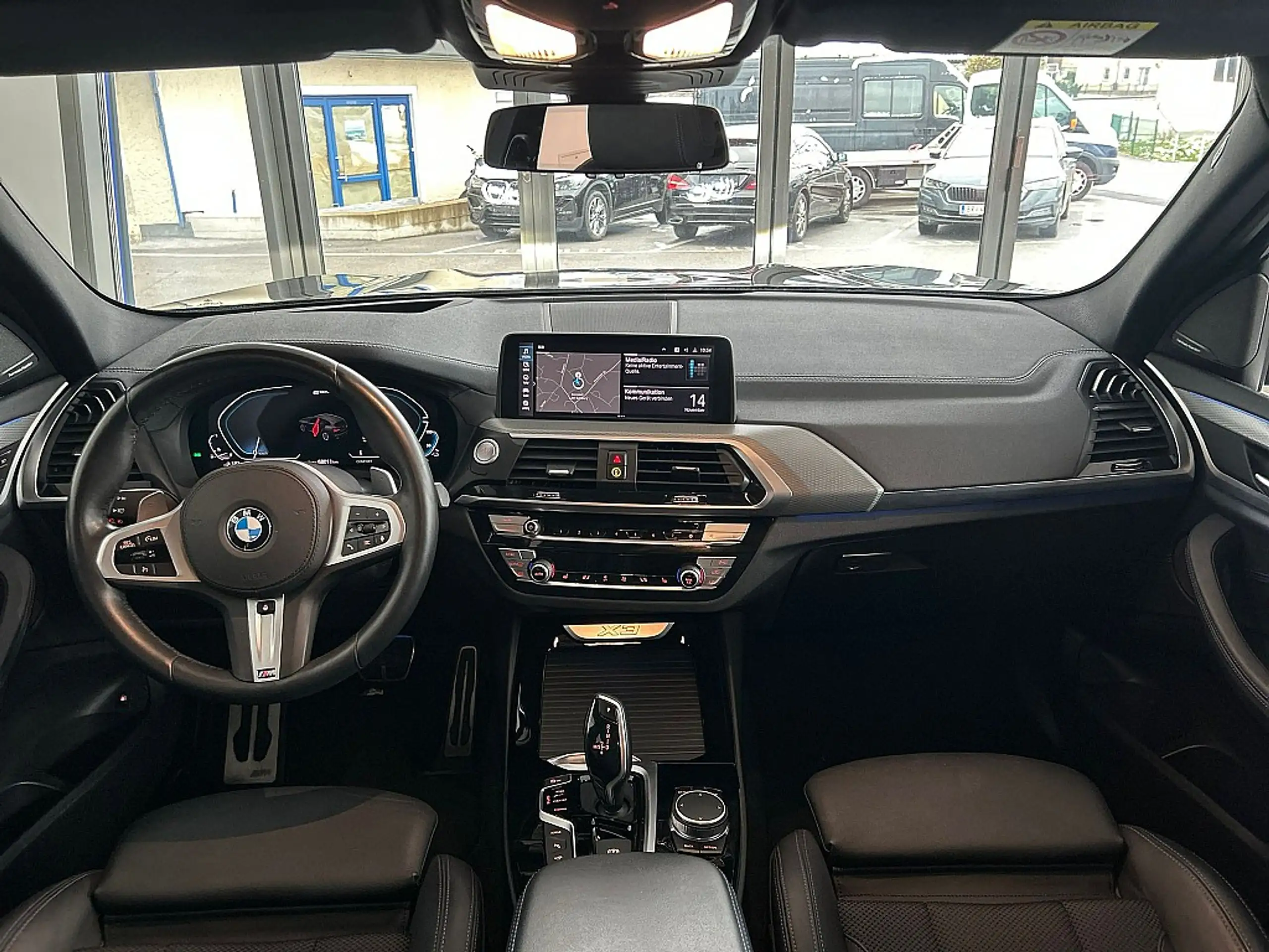 BMW - X3