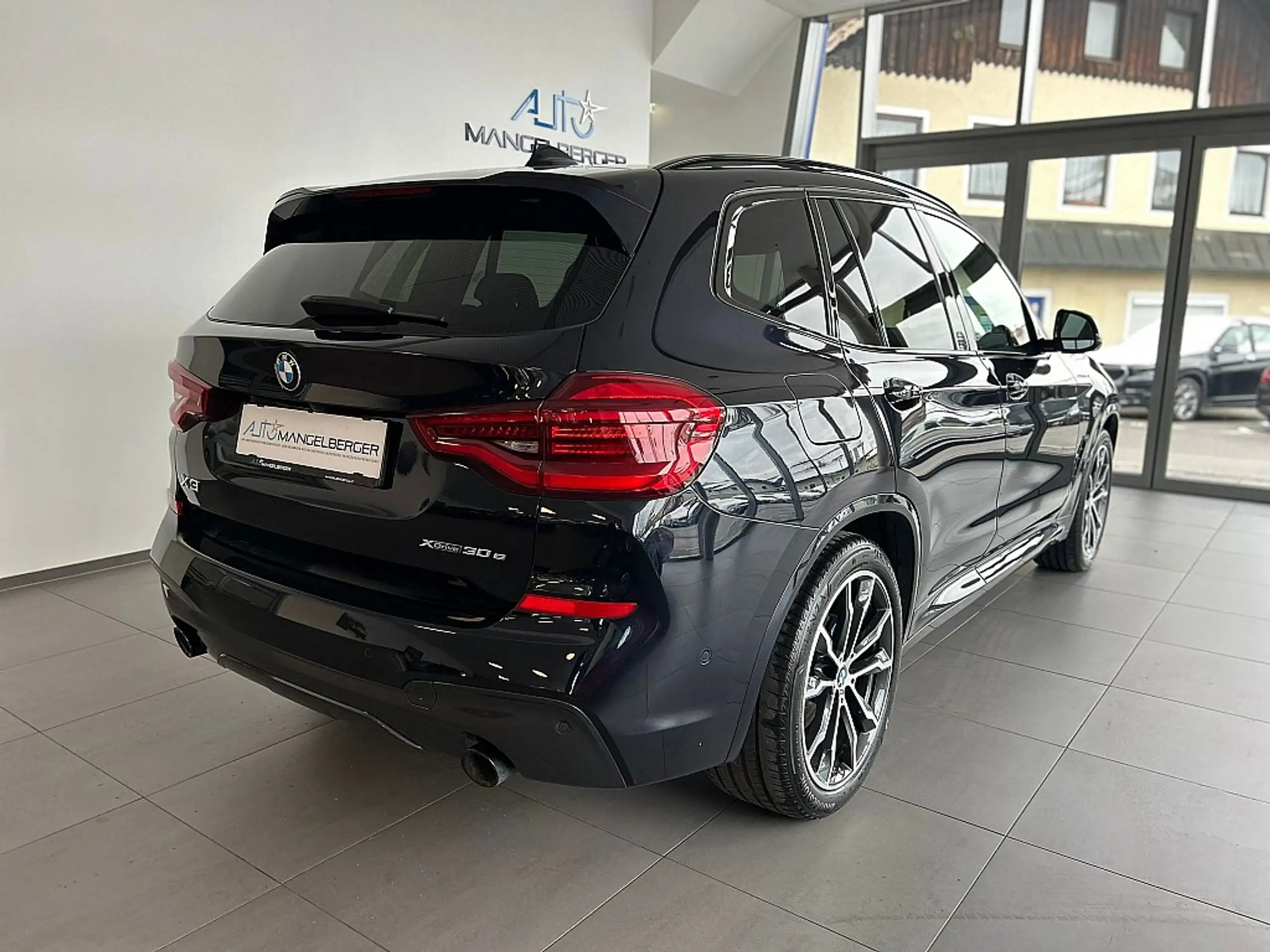 BMW - X3