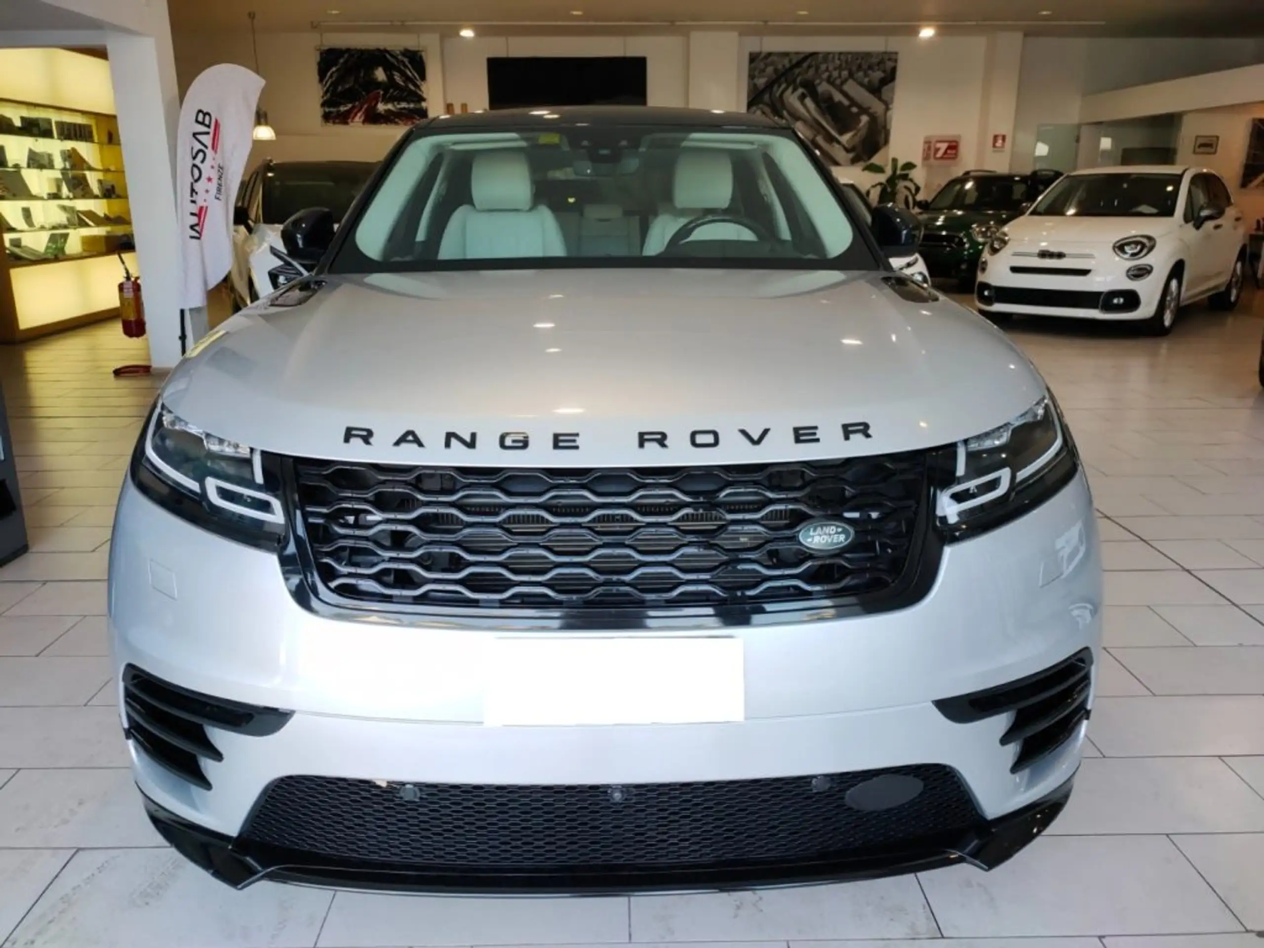 Land Rover - Range Rover Velar