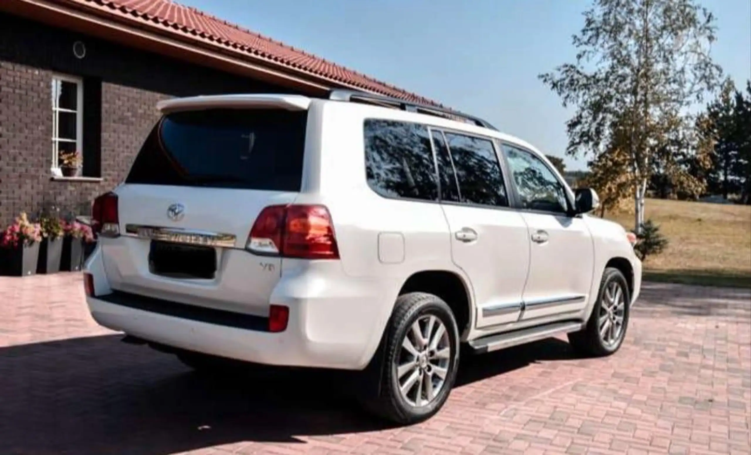 Toyota - Land Cruiser