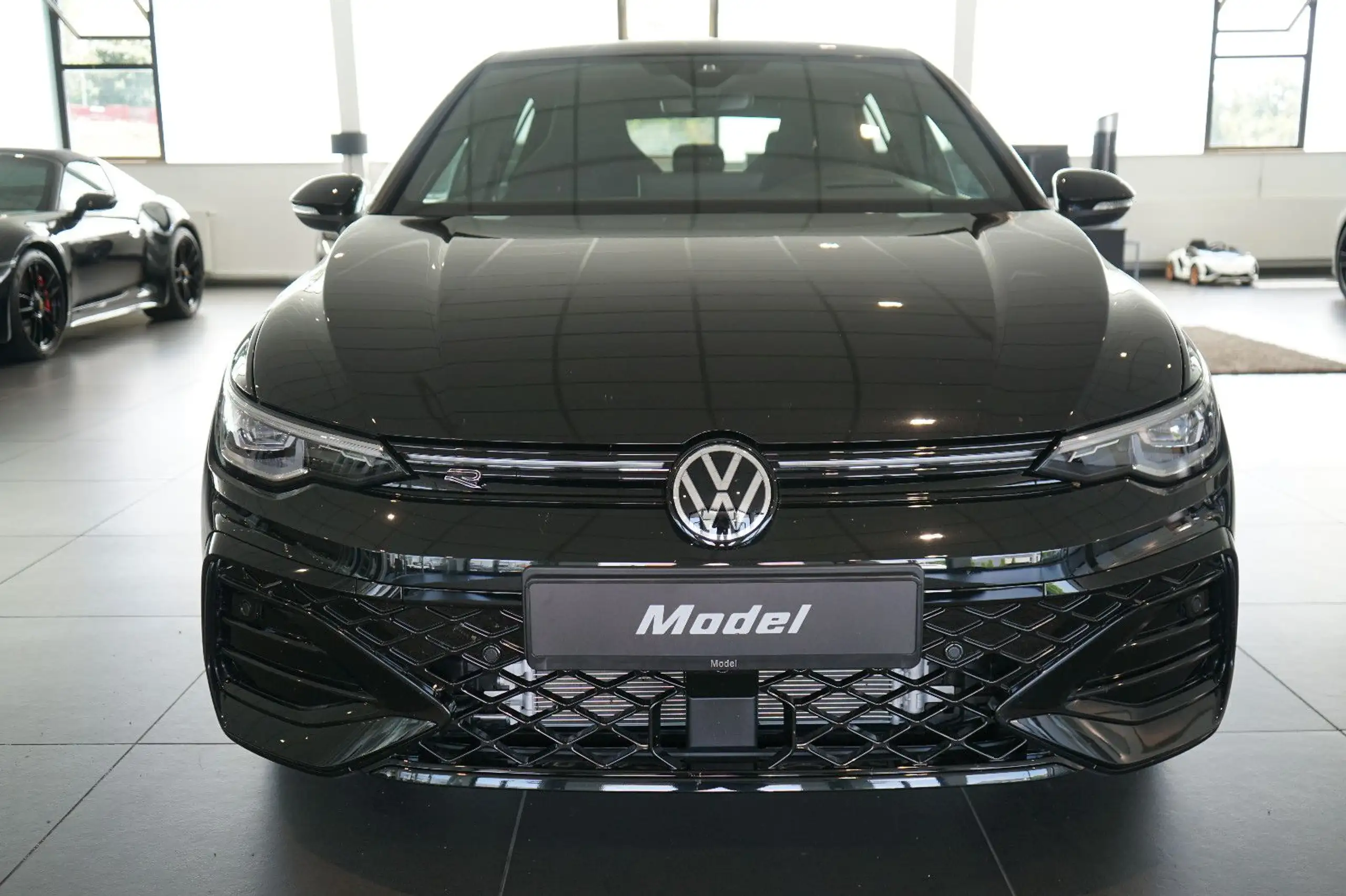 Volkswagen - Golf