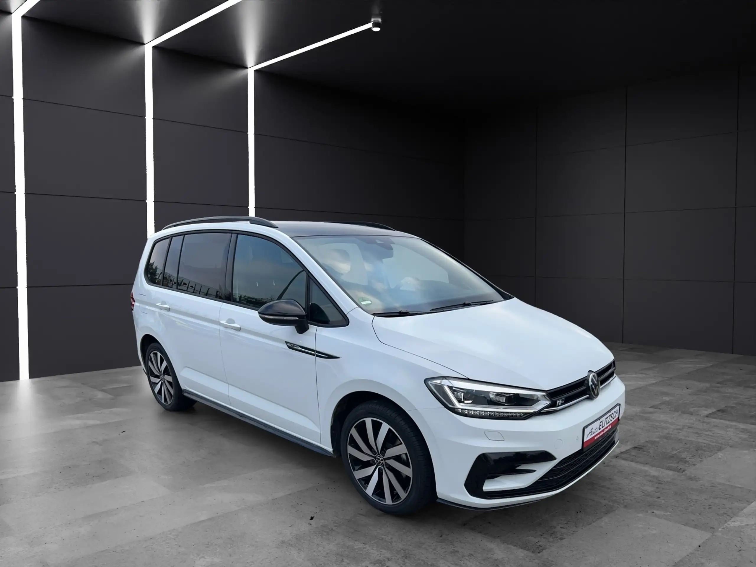 Volkswagen - Touran