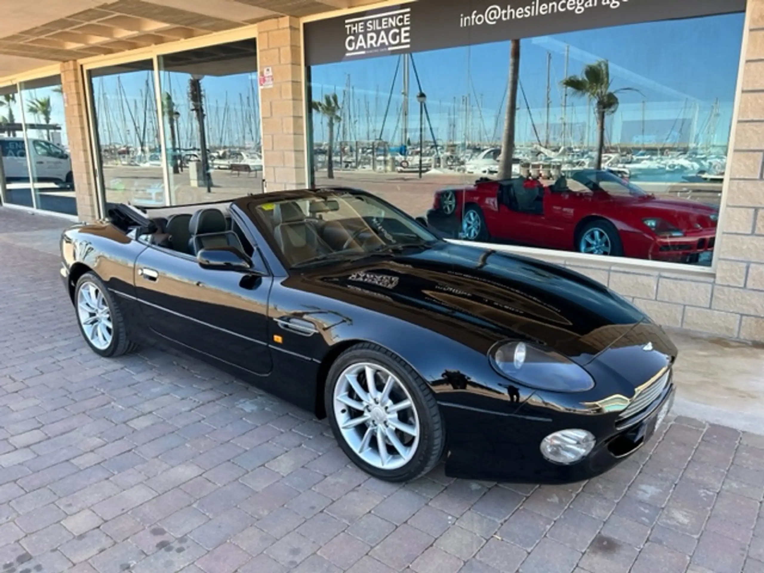 Aston Martin - DB7