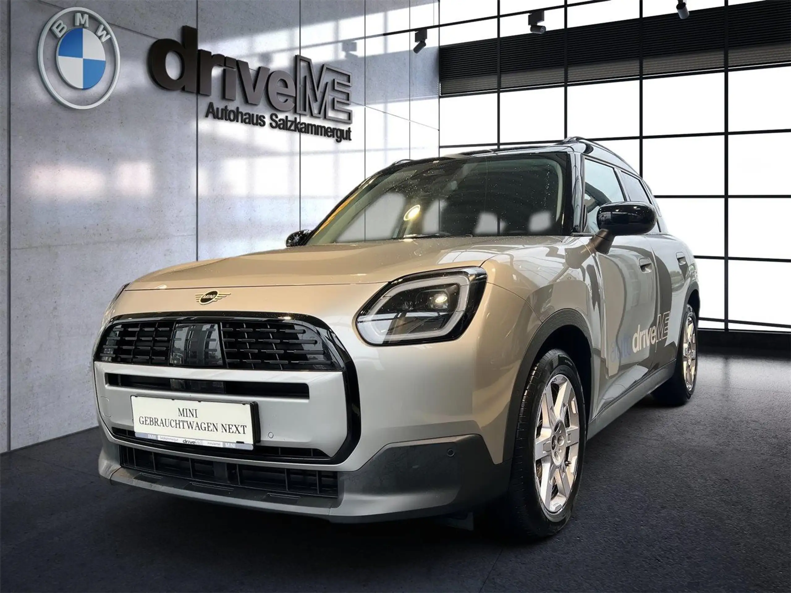 MINI - Cooper D Countryman