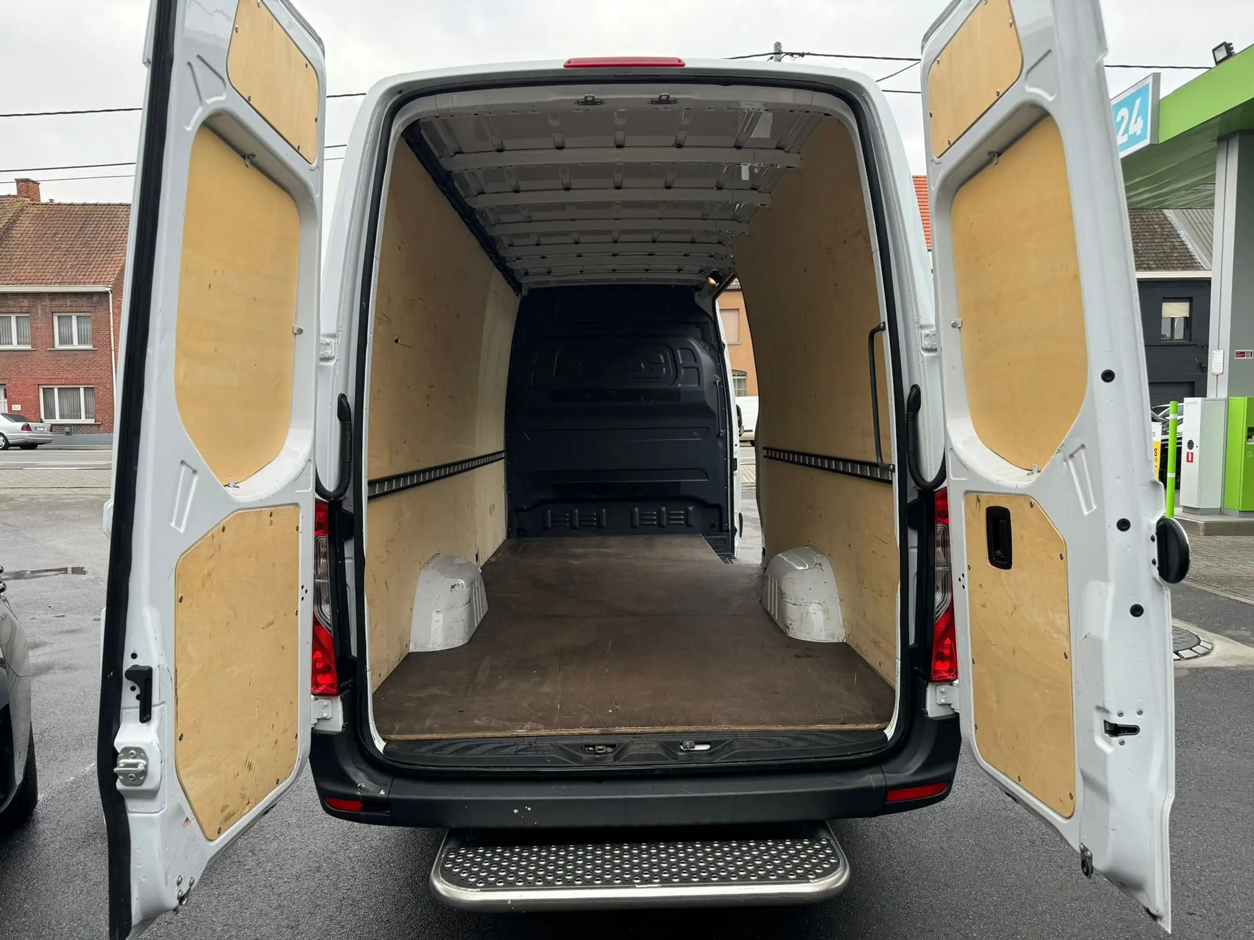 Mercedes-Benz - Sprinter