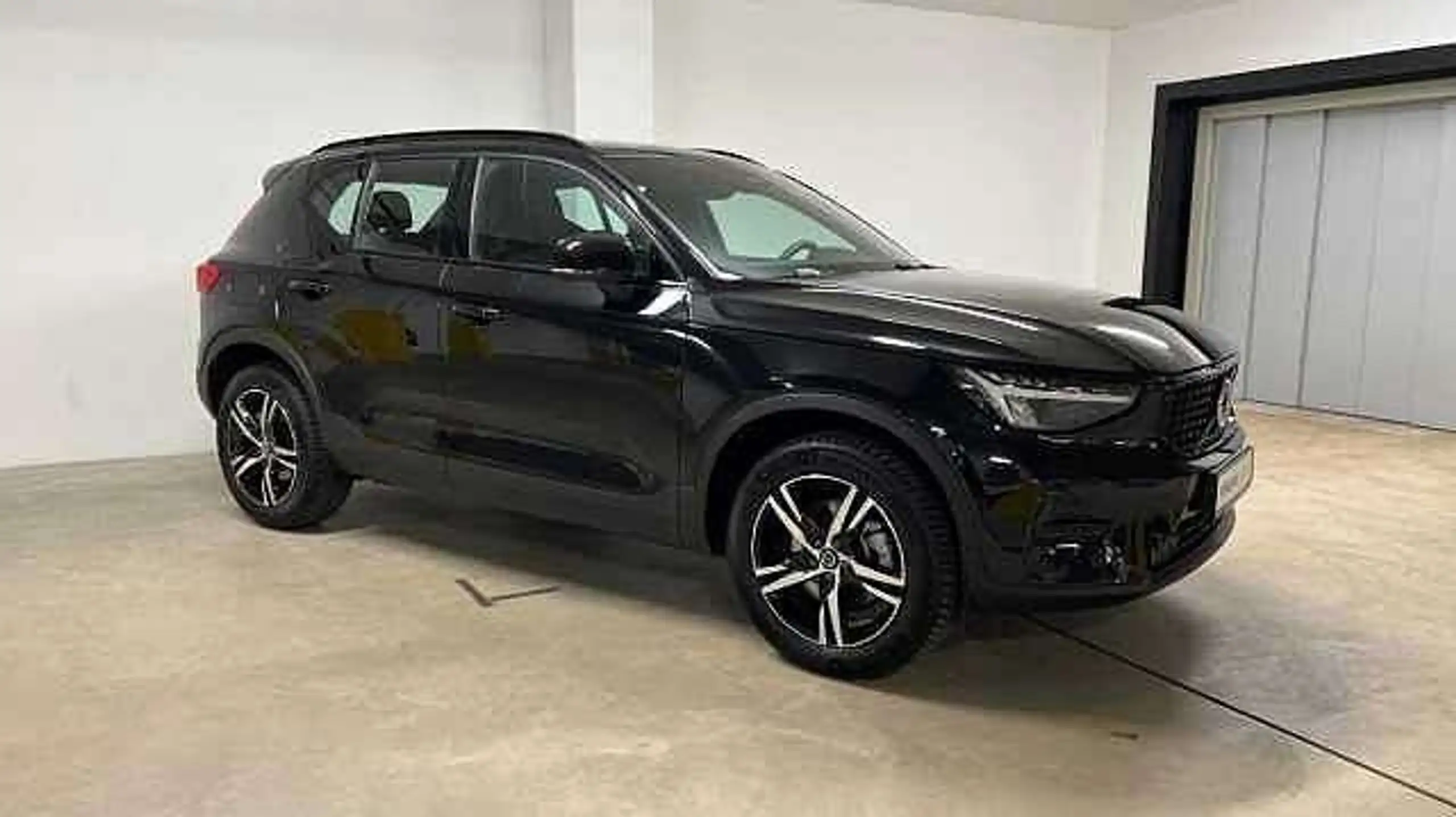 Volvo - XC40