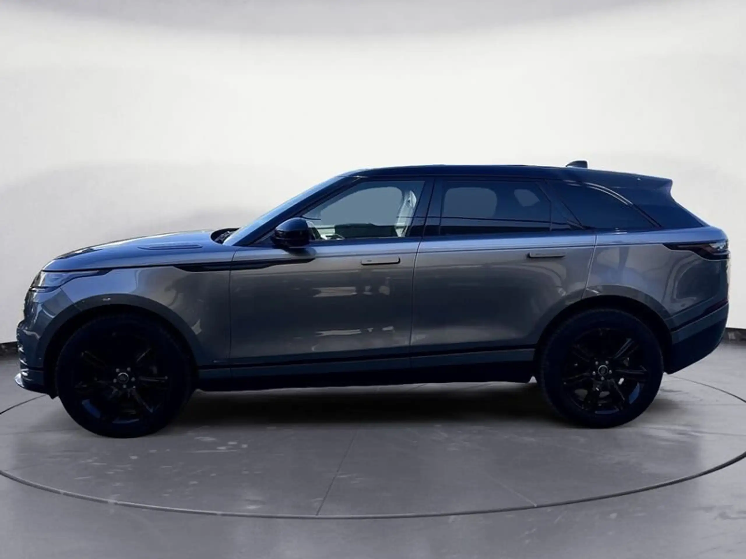 Land Rover - Range Rover Velar