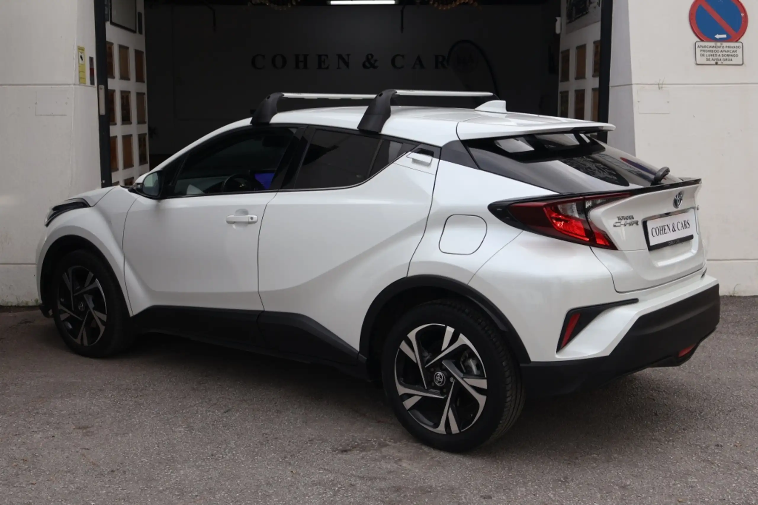 Toyota - C-HR