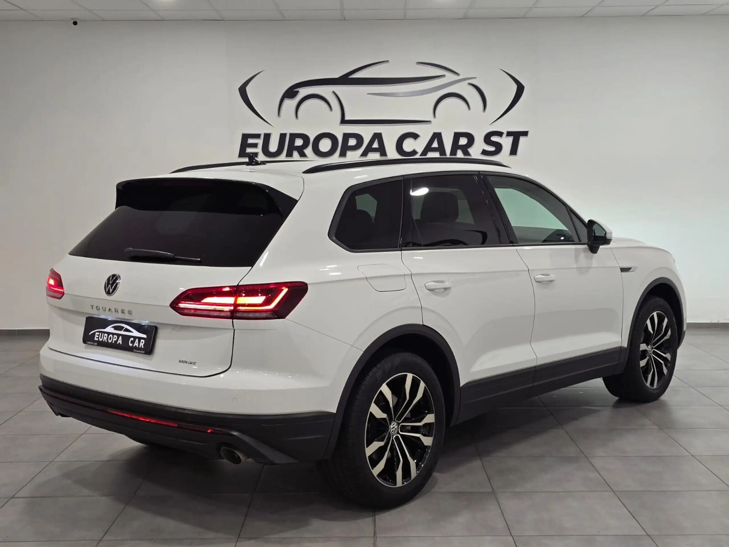 Volkswagen - Touareg