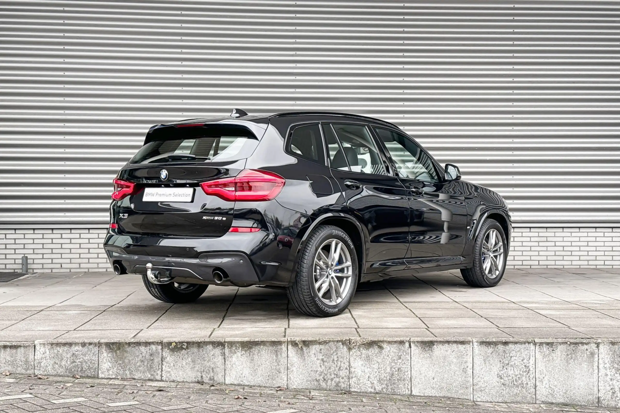 BMW - X3