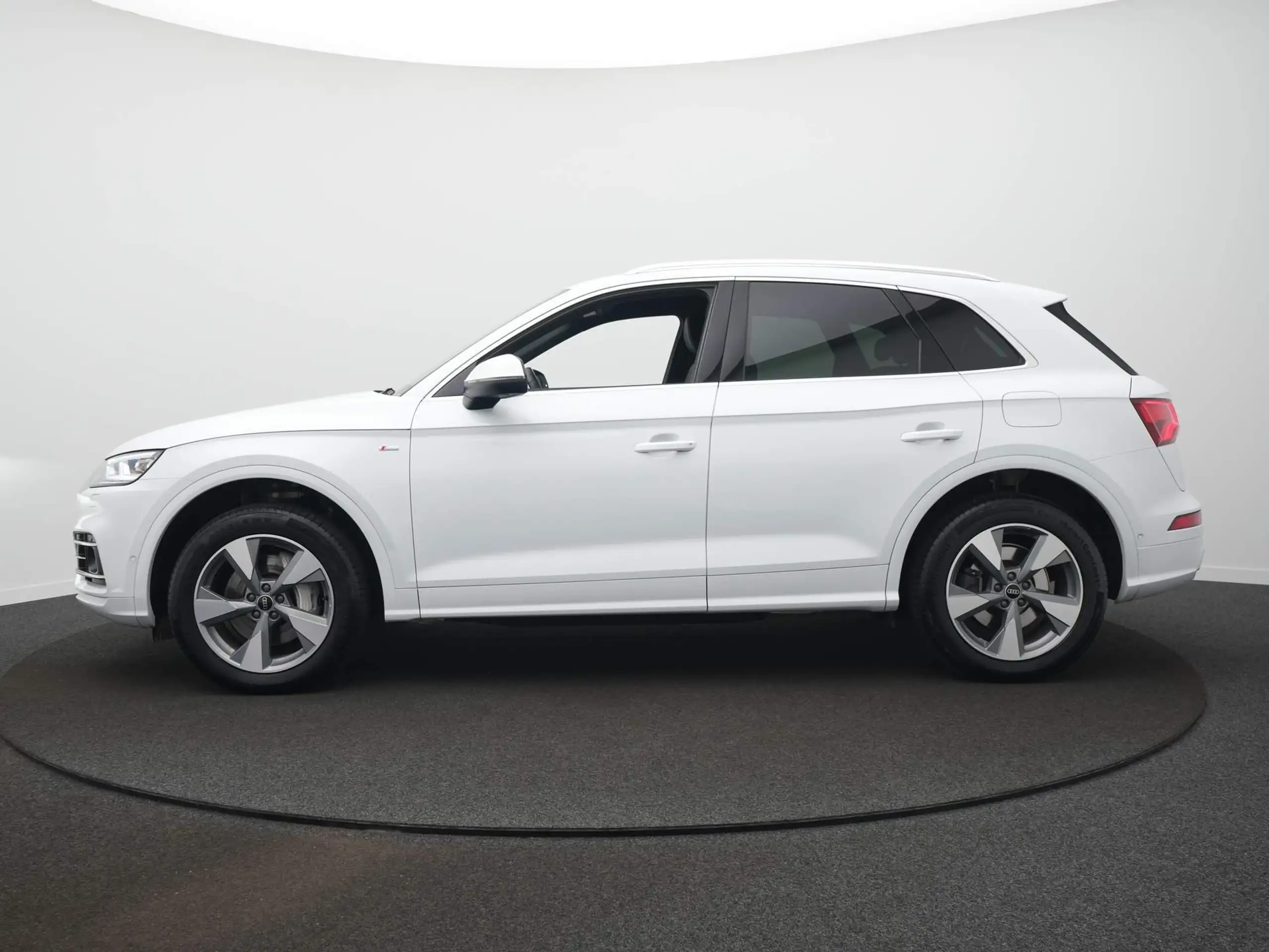 Audi - Q5