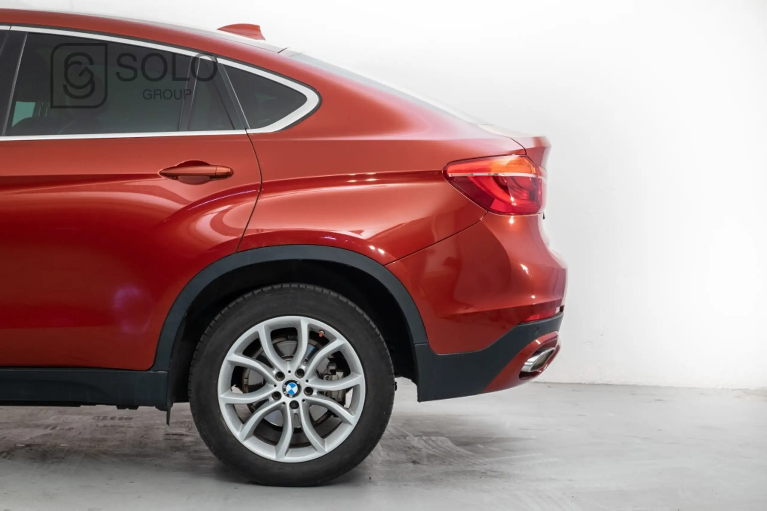 BMW - X6