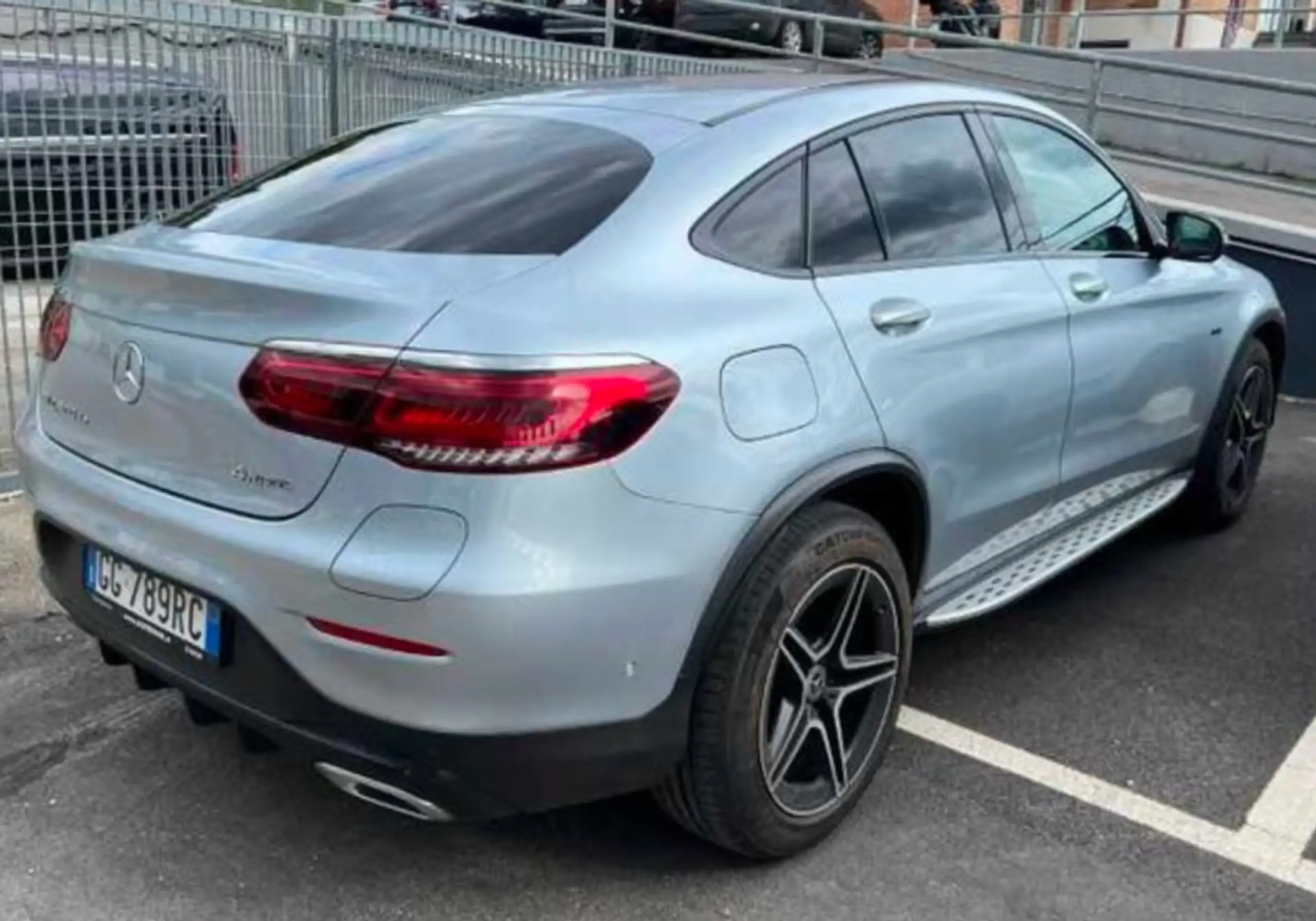 Mercedes-Benz - GLC 300