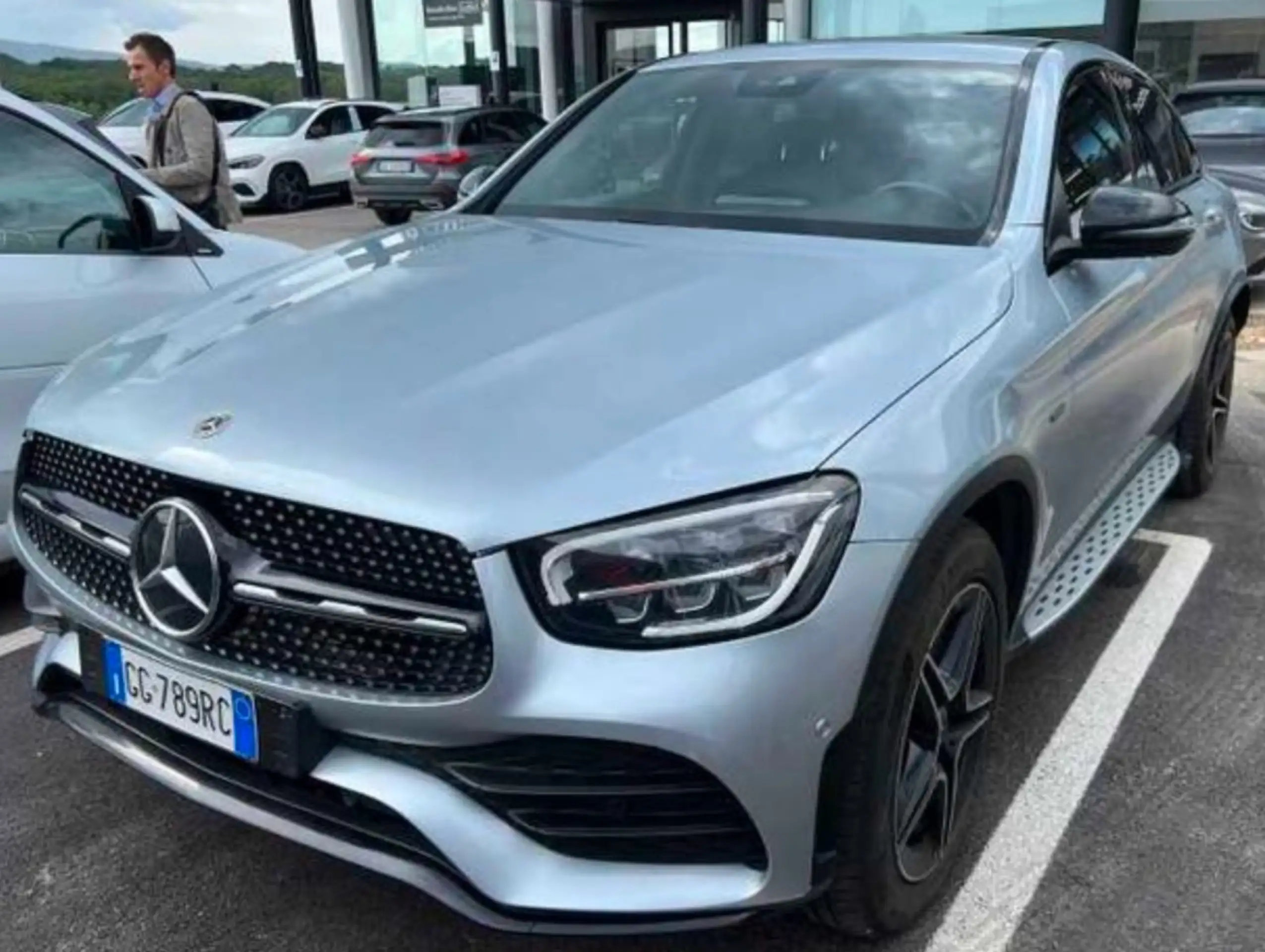 Mercedes-Benz - GLC 300