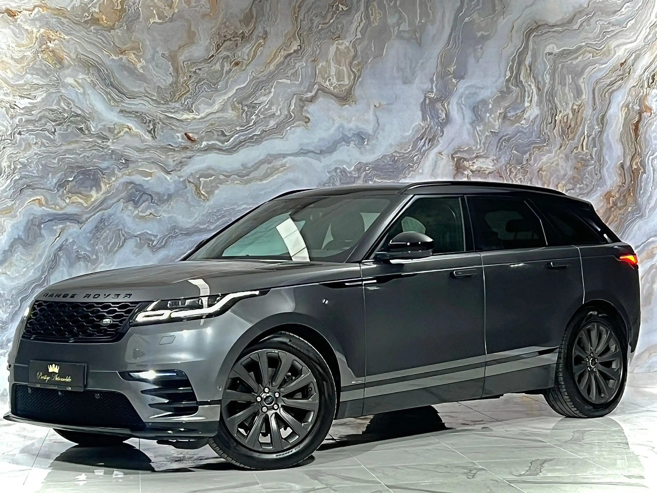 Land Rover - Range Rover Velar