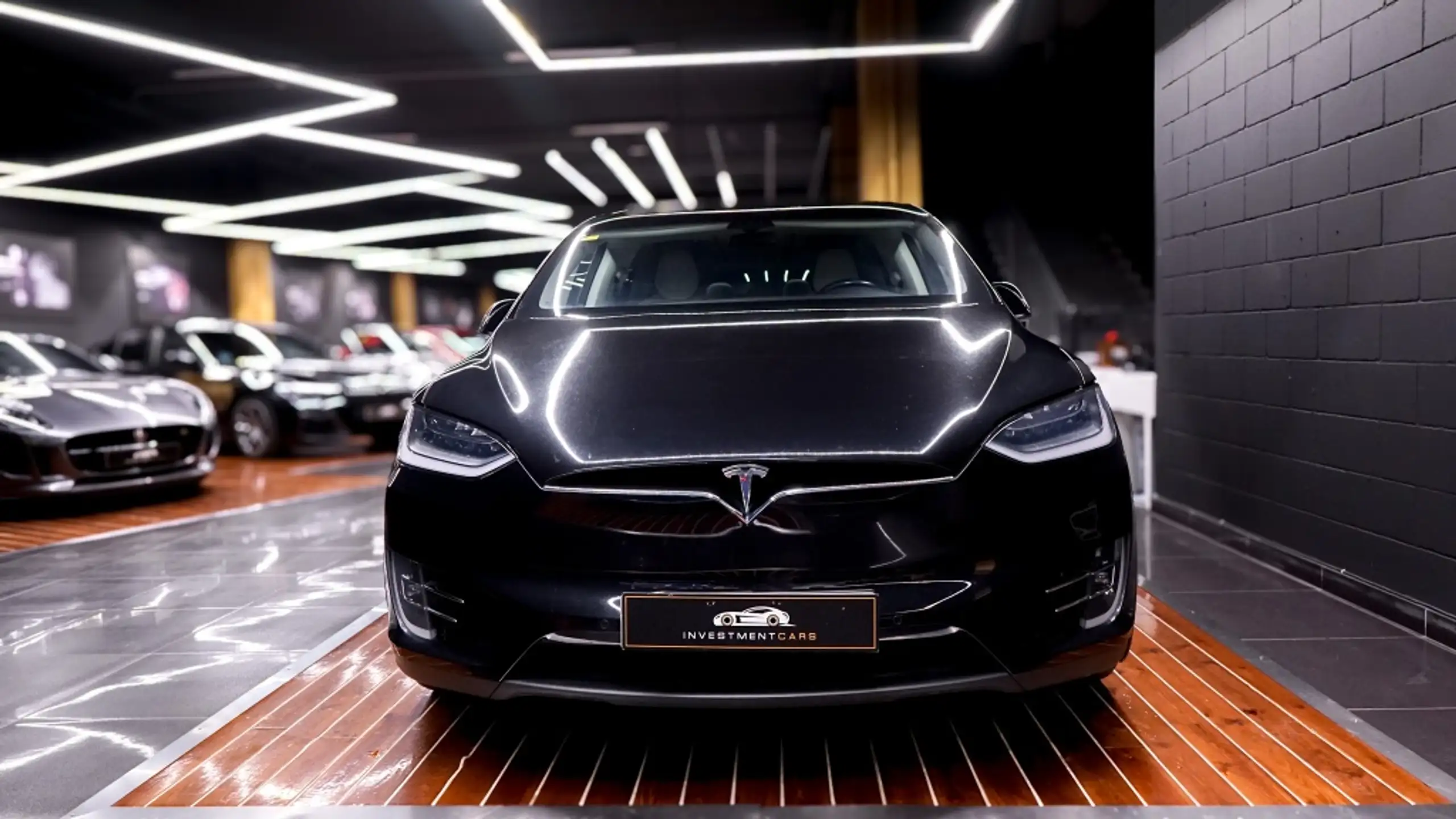 Tesla - Model X