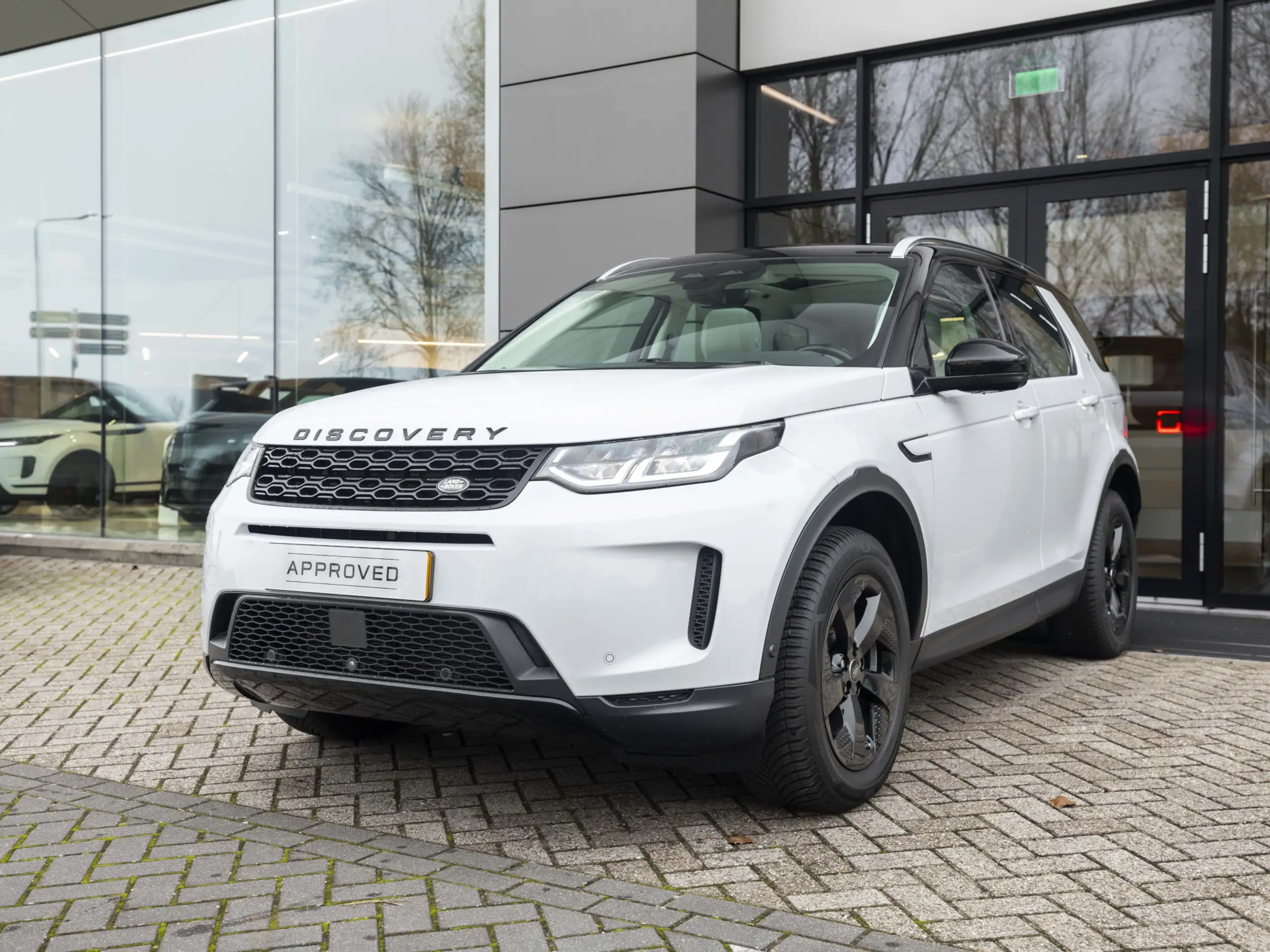 Land Rover - Discovery Sport