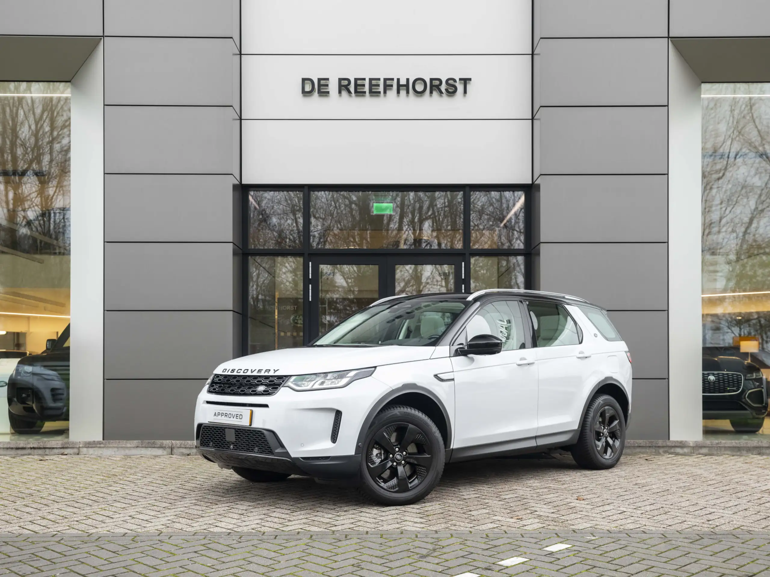 Land Rover - Discovery Sport