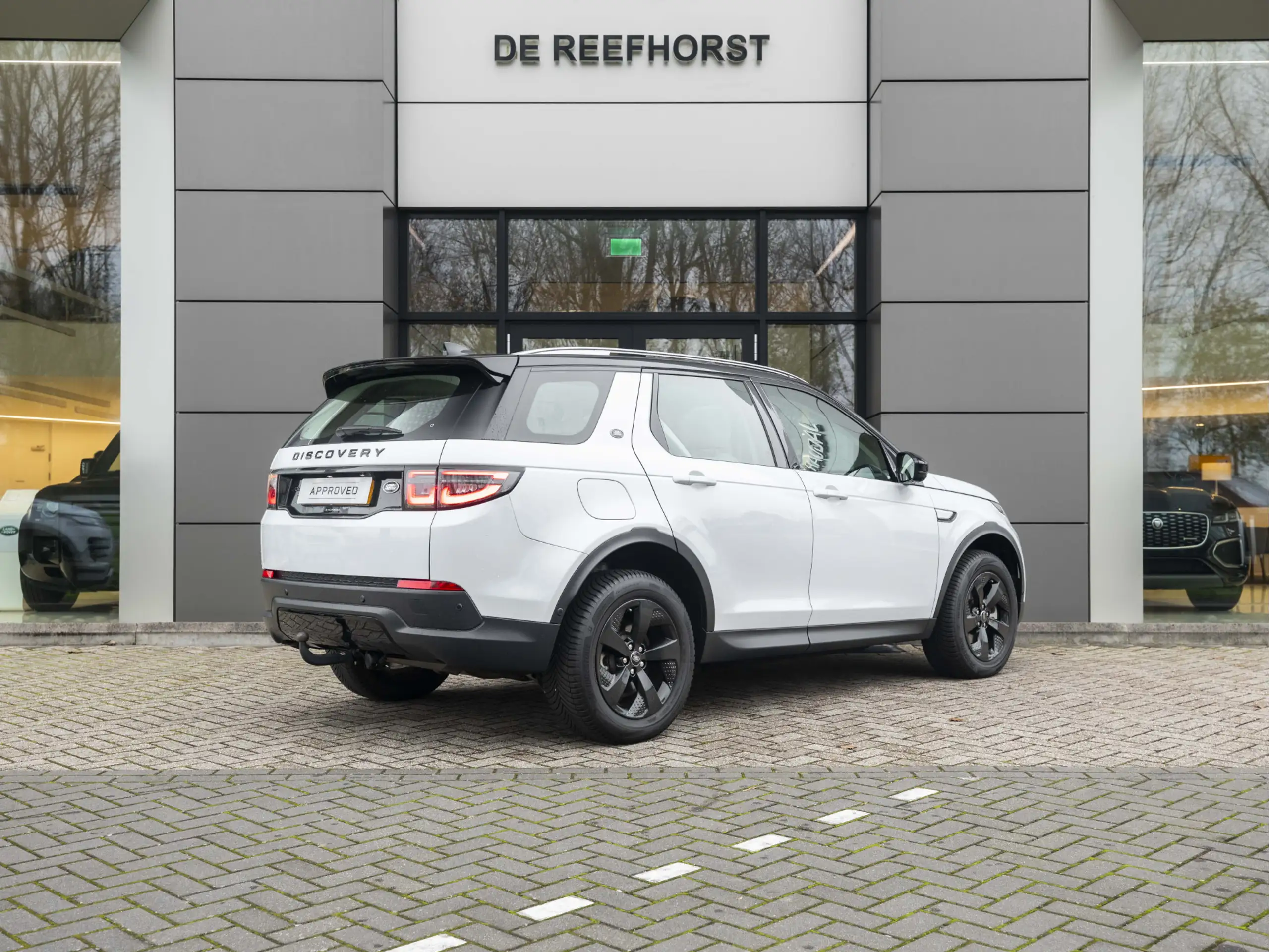 Land Rover - Discovery Sport