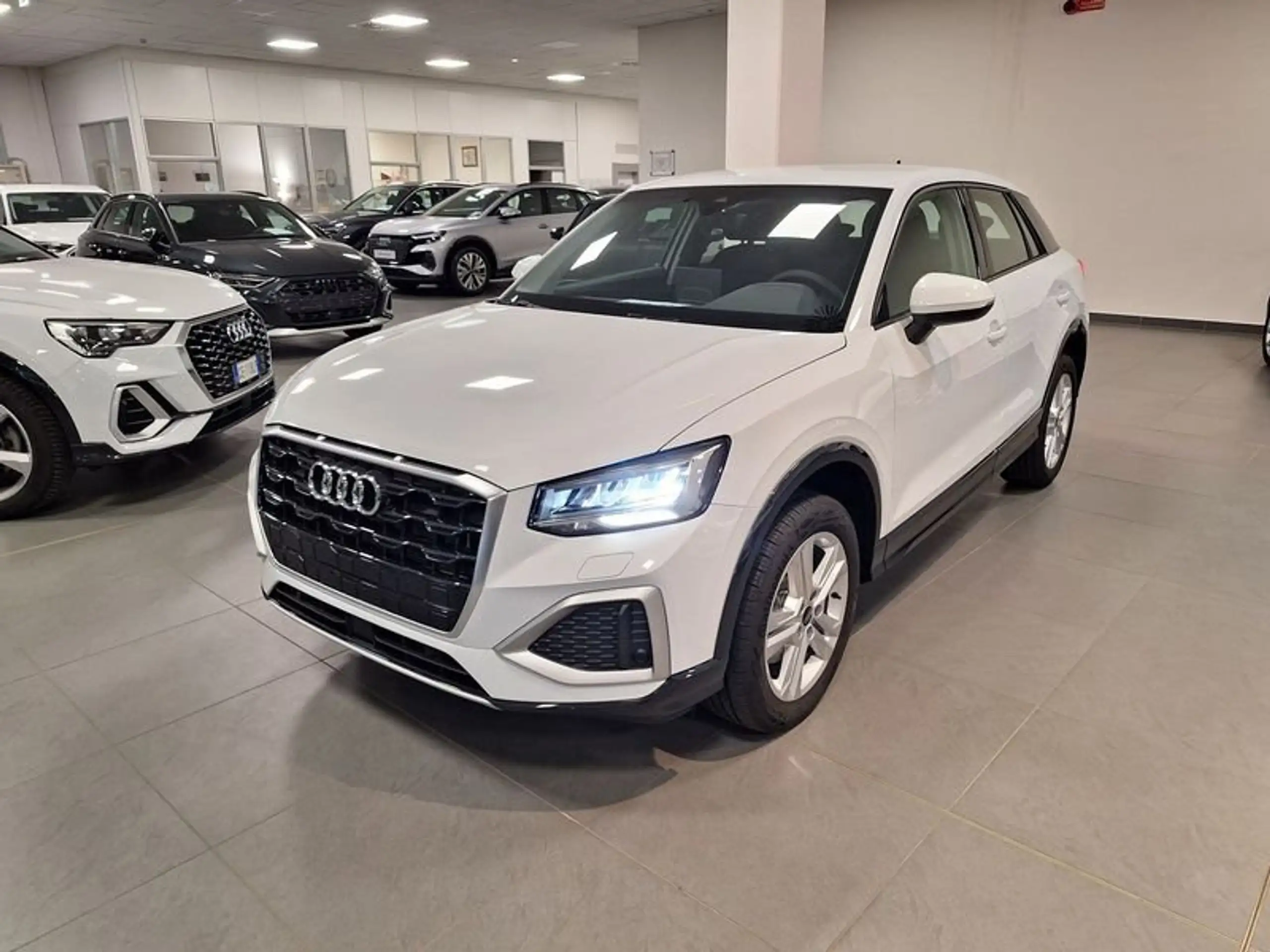 Audi - Q2