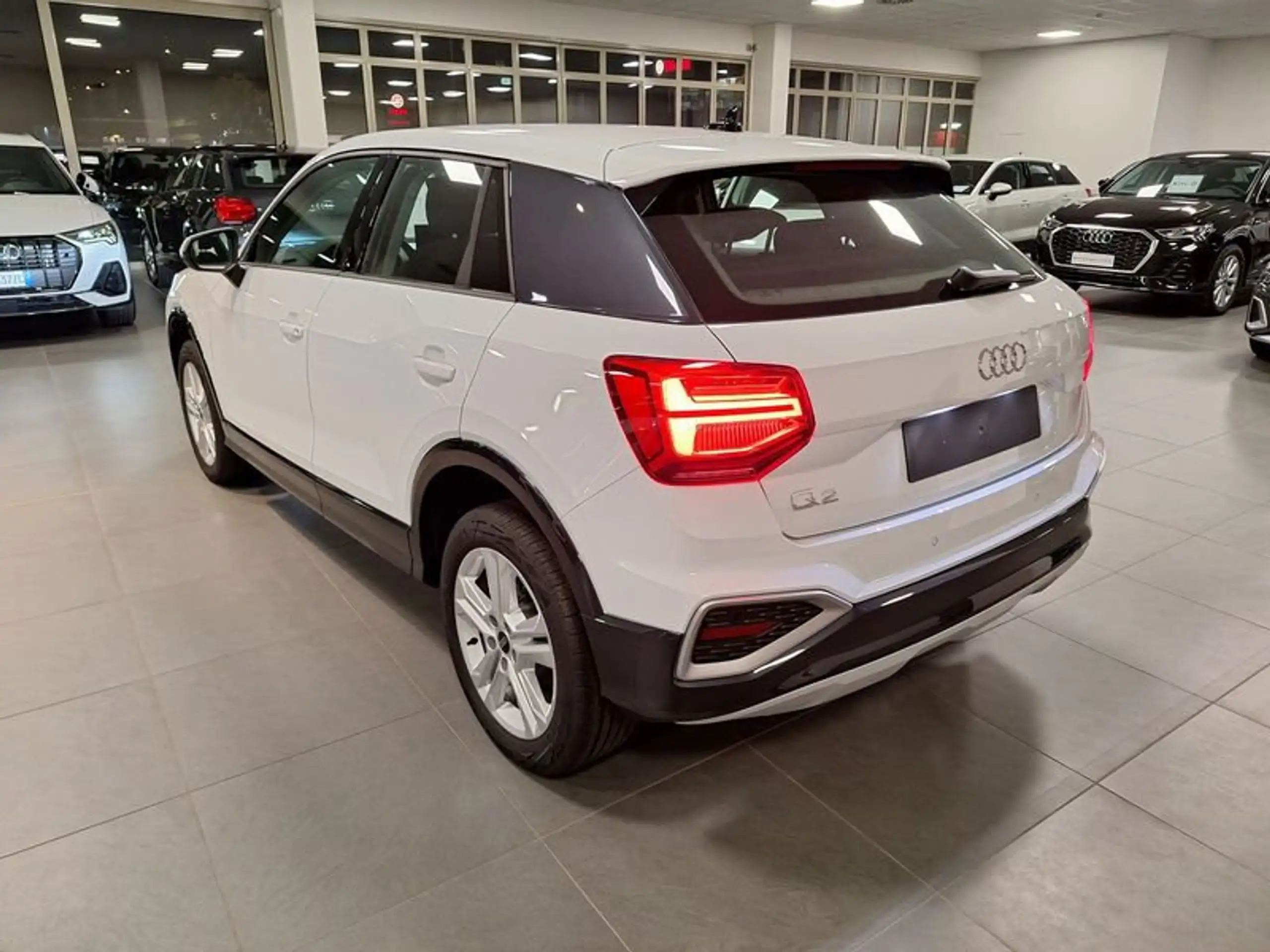 Audi - Q2