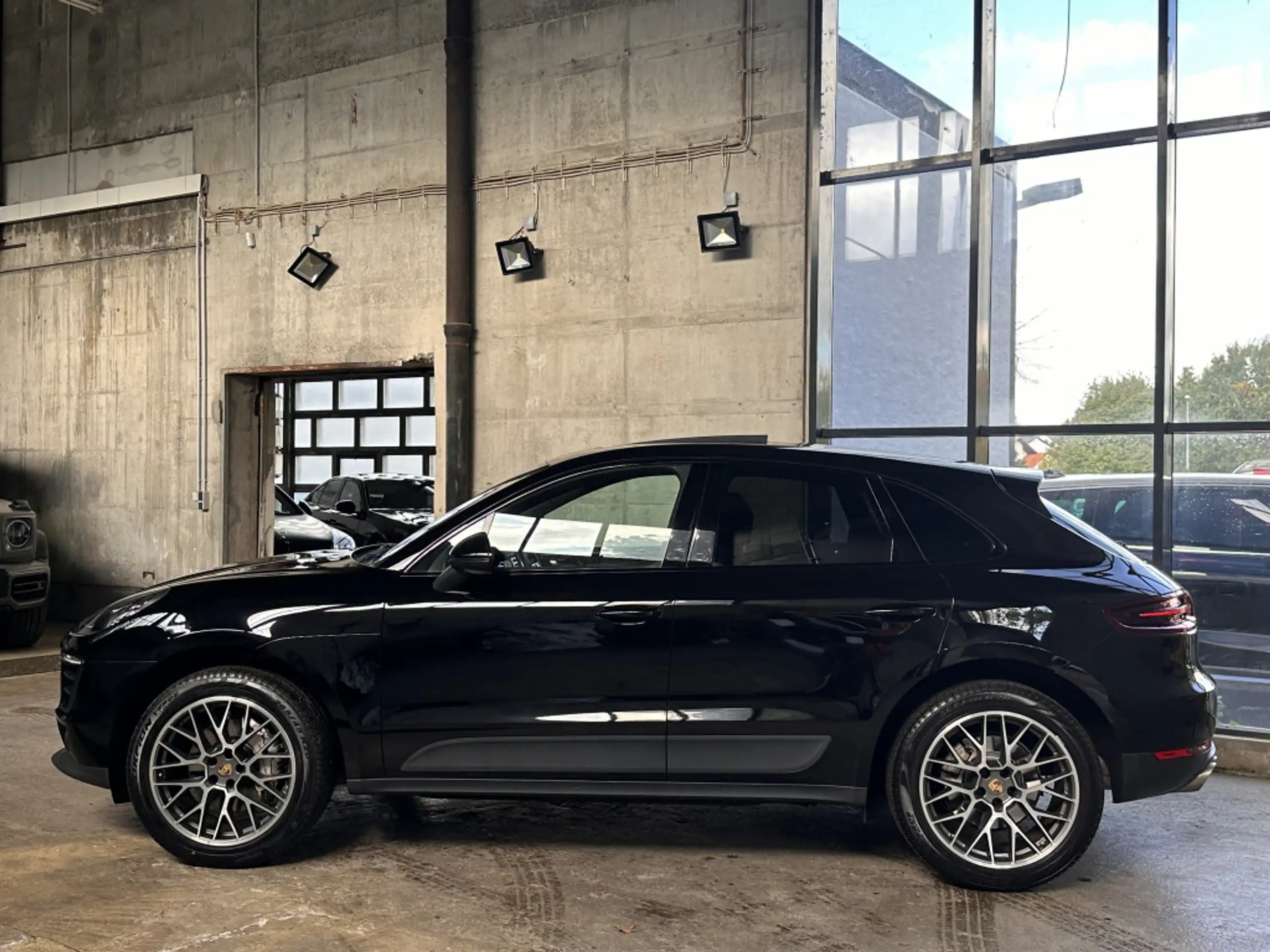 Porsche - Macan