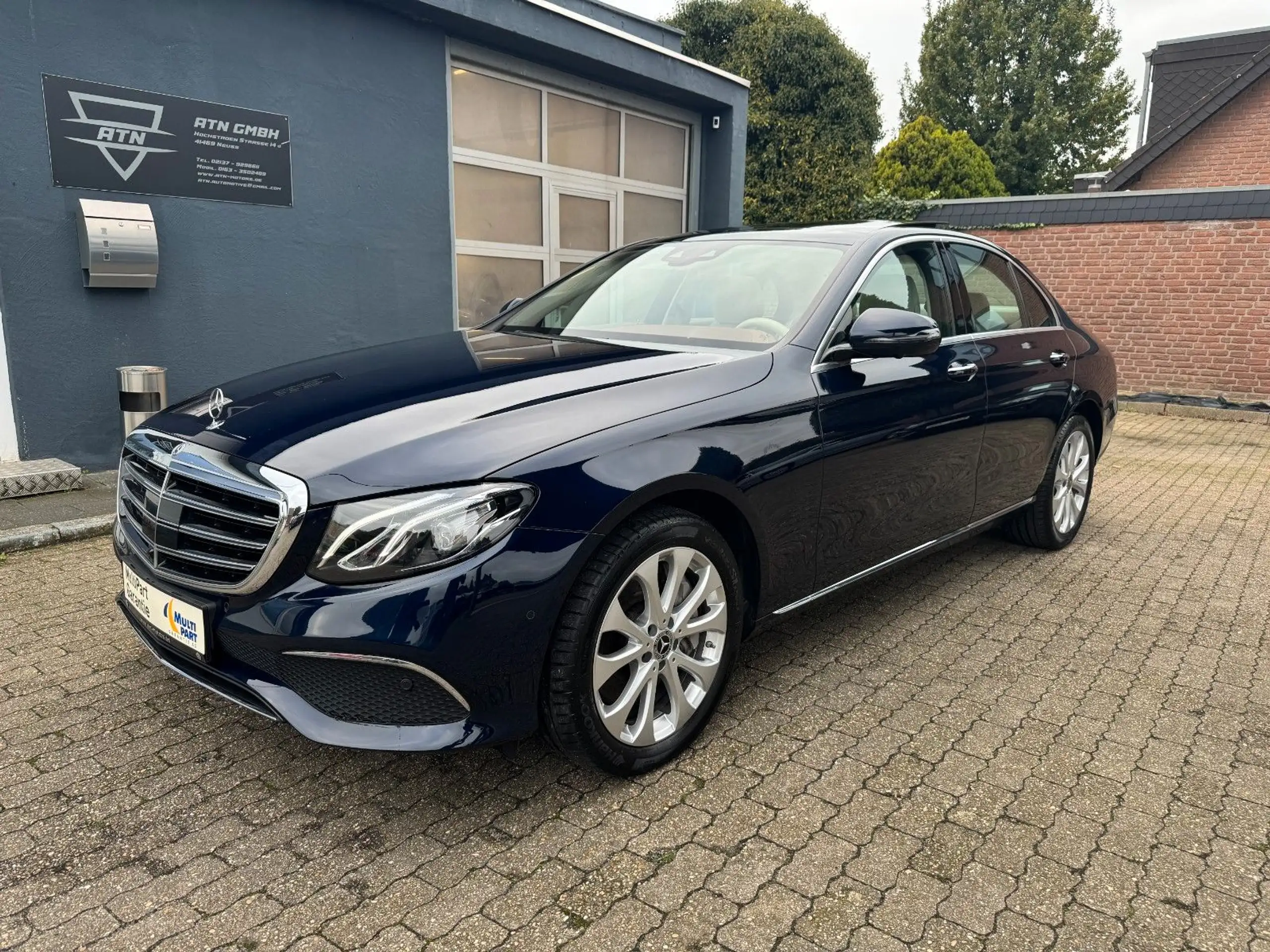 Mercedes-Benz - E 400