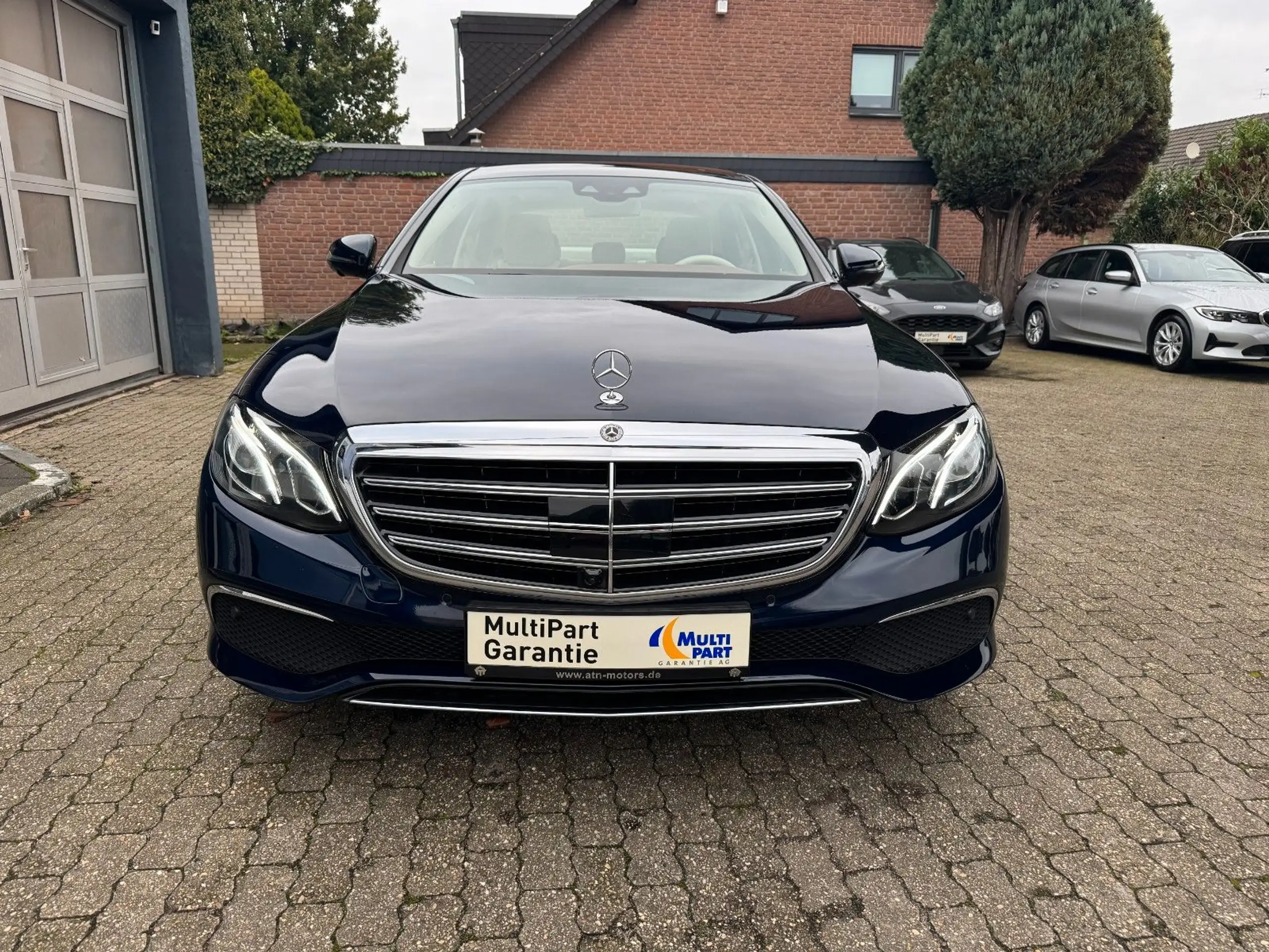 Mercedes-Benz - E 400