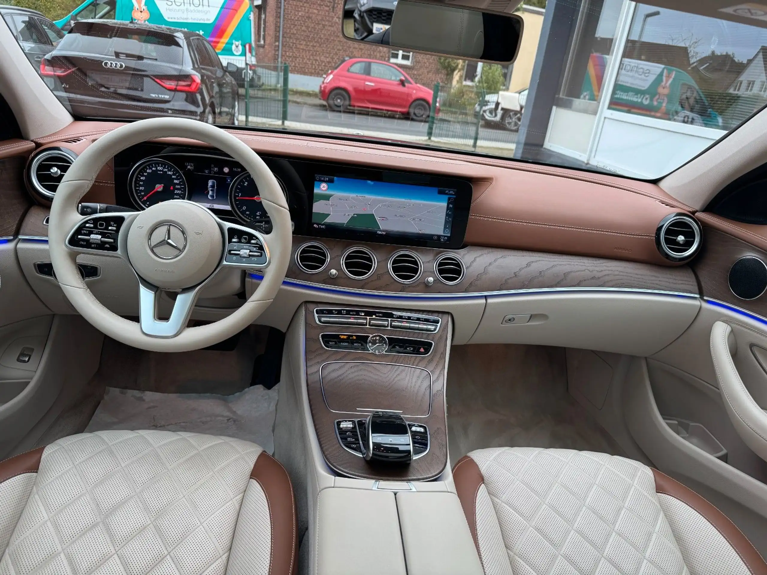 Mercedes-Benz - E 400