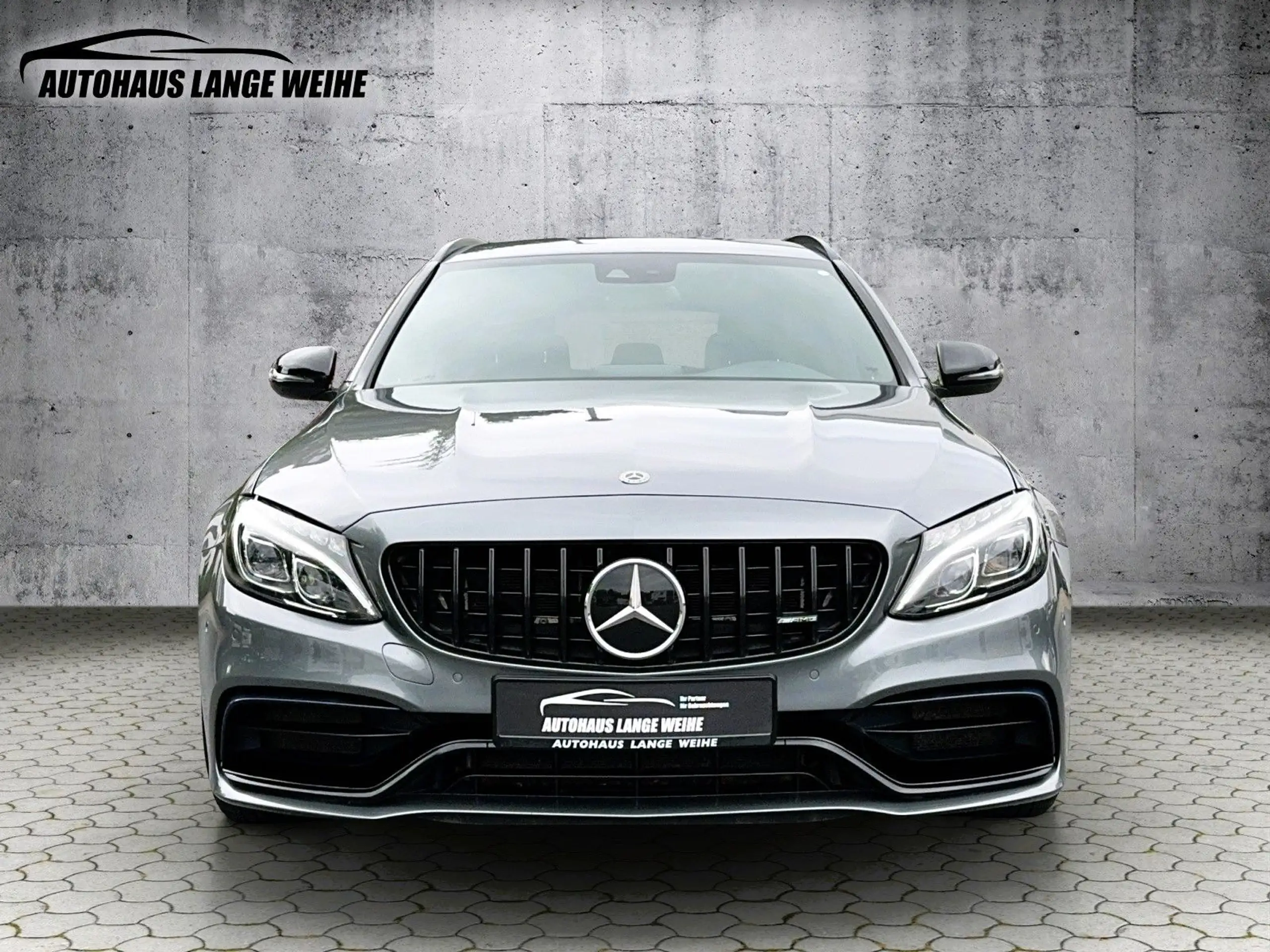 Mercedes-Benz - C 63 AMG