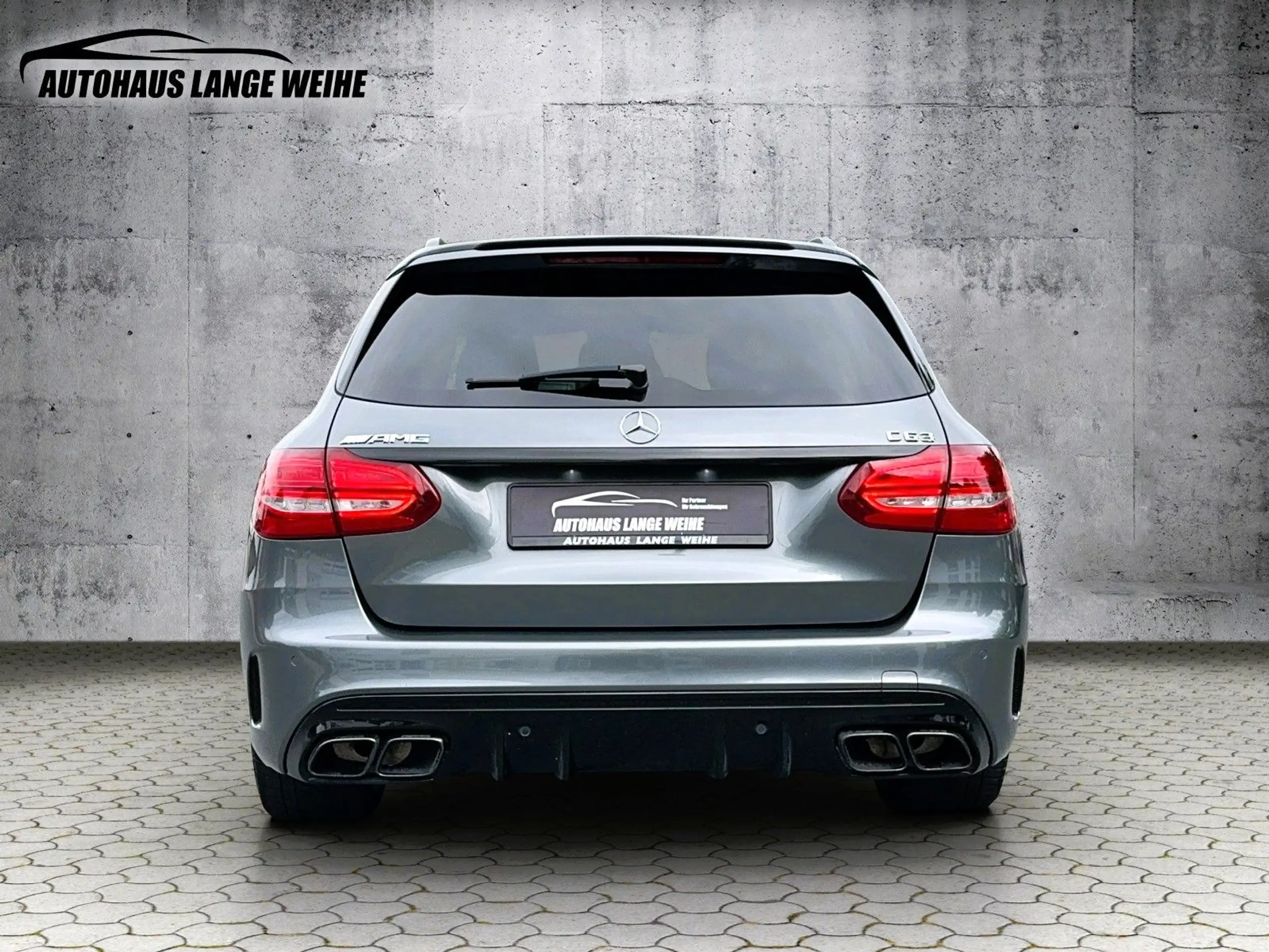 Mercedes-Benz - C 63 AMG