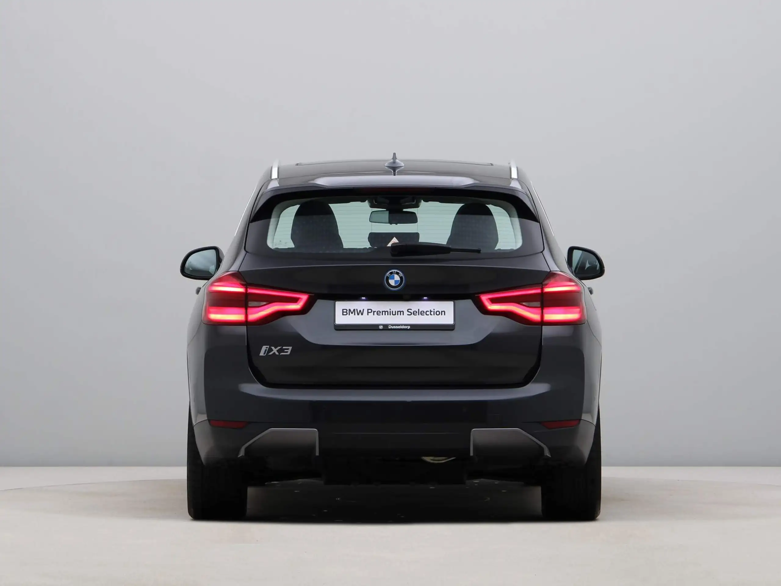 BMW - iX3